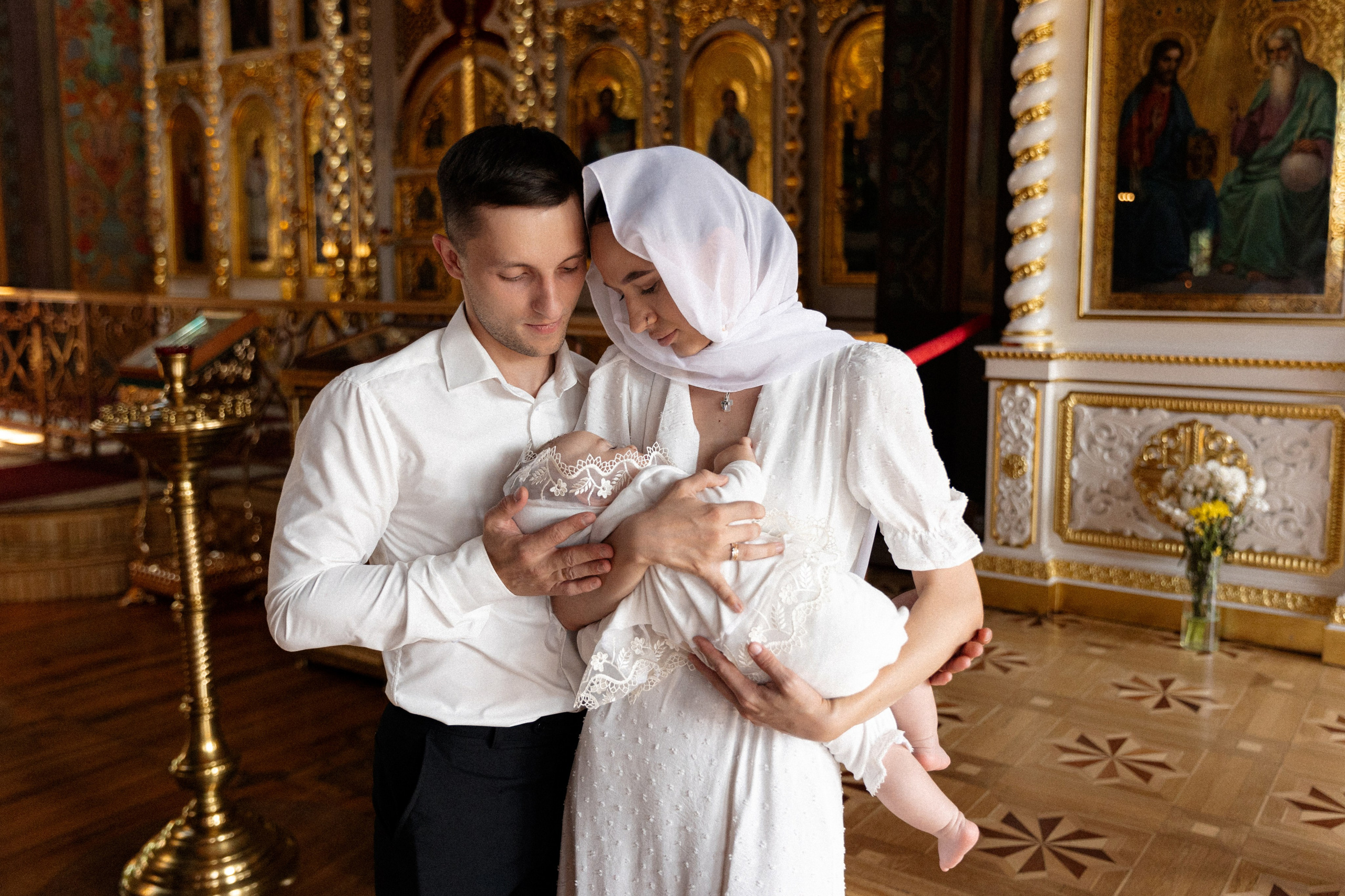 Крещение в Свято-Троицком соборе. Свадебный фотограф и видеограф Краснодар, Ростов, Сочи, Новороссийск