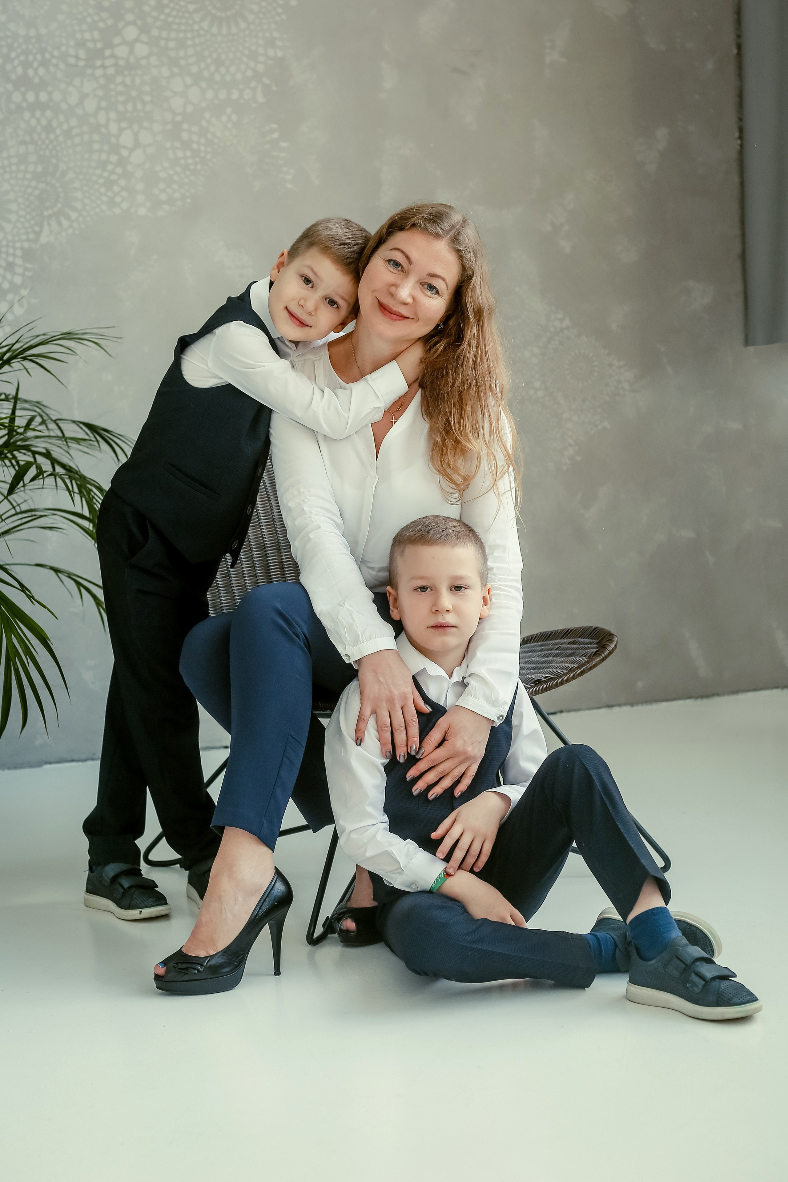 Аня с сыновьями. Фотограф Гавриленко Светлана