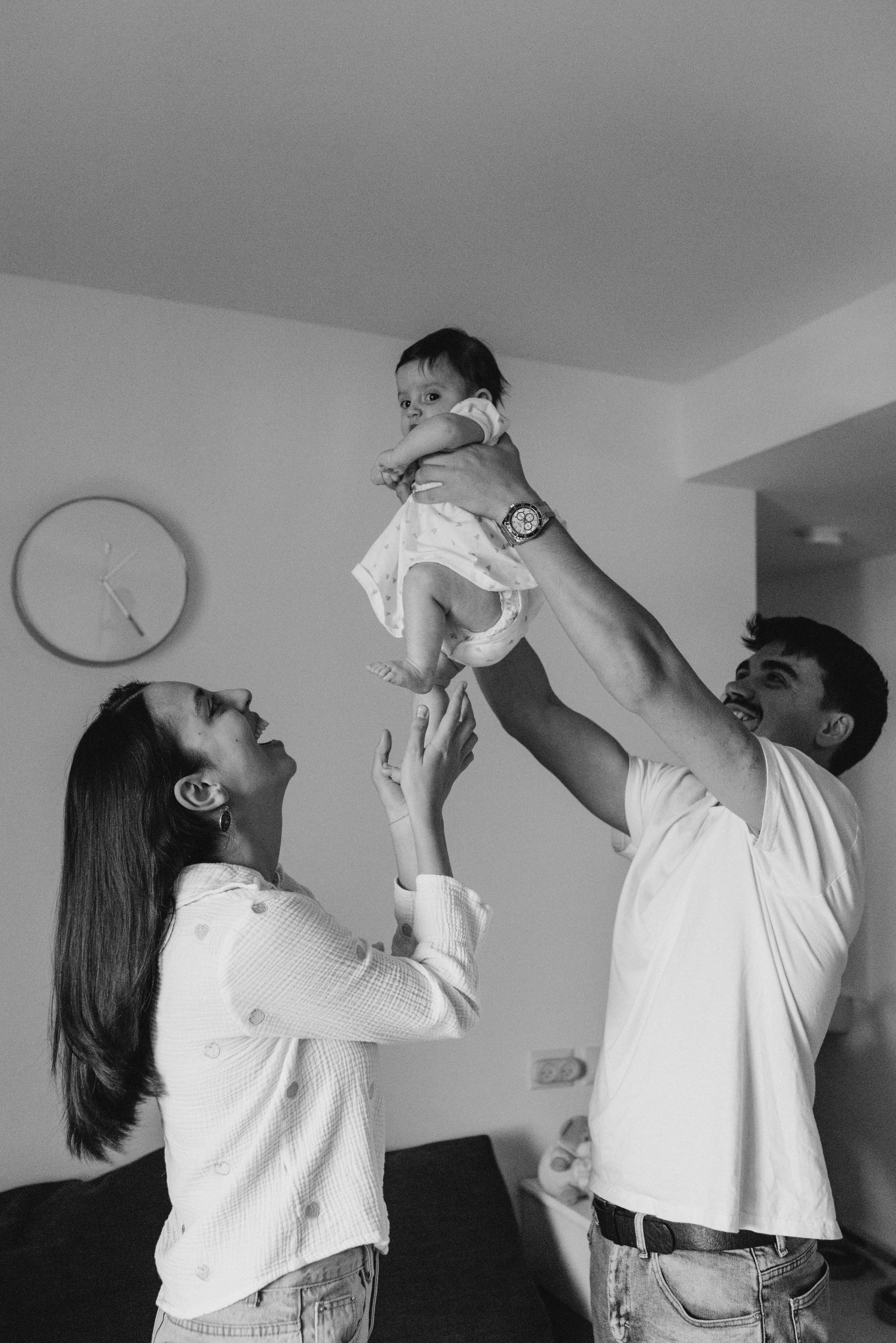 Newborn Lifestyle: Евгения, Артем и София. Family photographer in Israel | Alesya Superfin