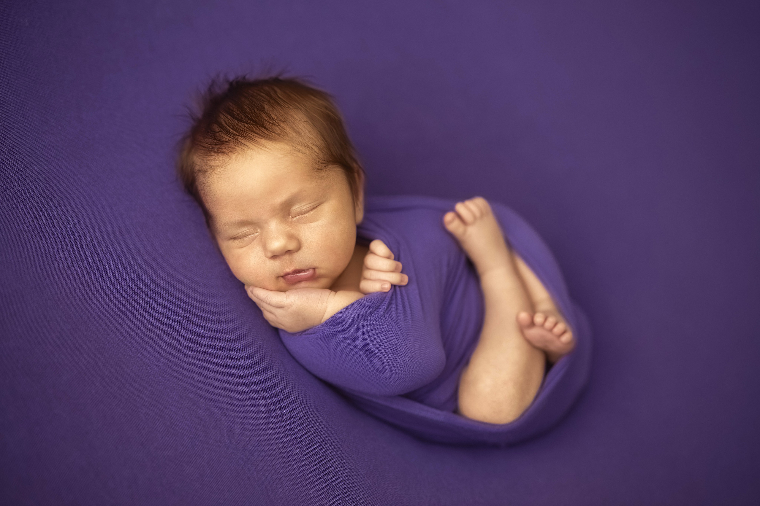 Ньюборн фотосессии в Старом Осколе. Фотостудия для новорожденных в Старом Осколе Гильфановых Юрия и Ольги