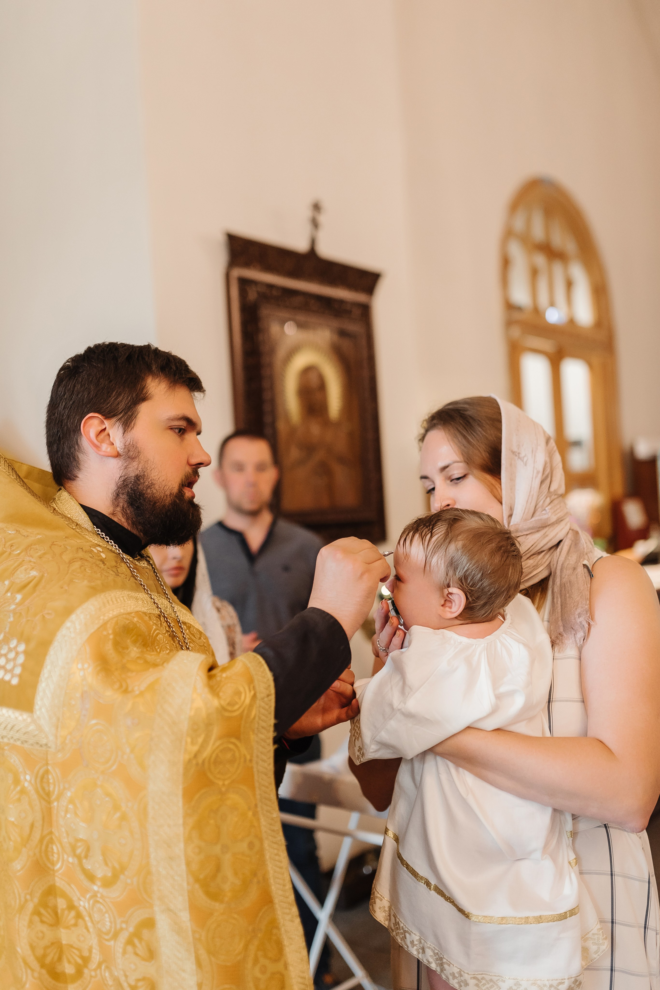 Фотосессия крещения ребенка Павловский Посад. Свадебный и женский фотограф город Электросталь и Ногинск