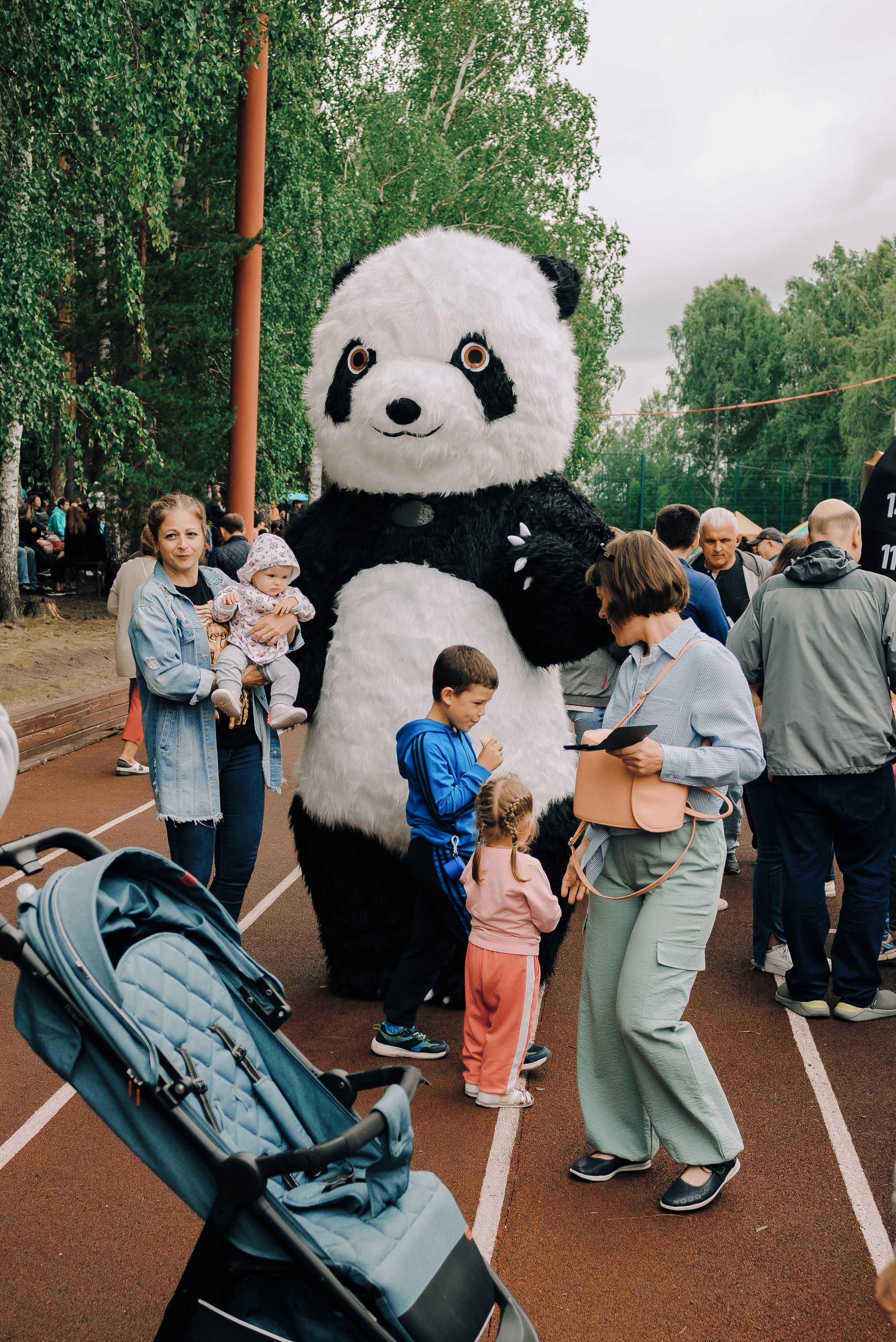 ДЕНЬ МЕТАЛЛУРГА. ЧЕЛЯБИНСКИЙ ЦИНКОВЫЙ ЗАВОД 2023. Репортажный фотограф Зуев Роман г. Челябинск