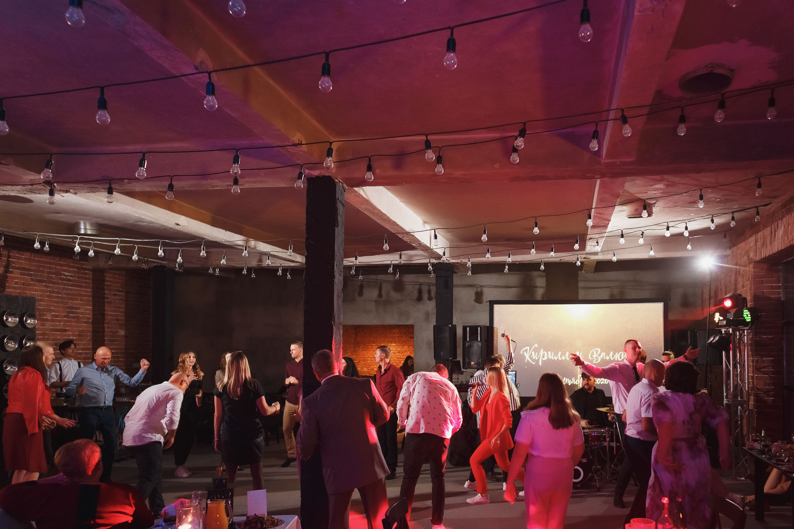 Свадебный день Кирилла и Вали: прогулка в Ростове, банкет в Таганроге. Свадебный и семейный фотограф в Таганроге Бакарюк Антон