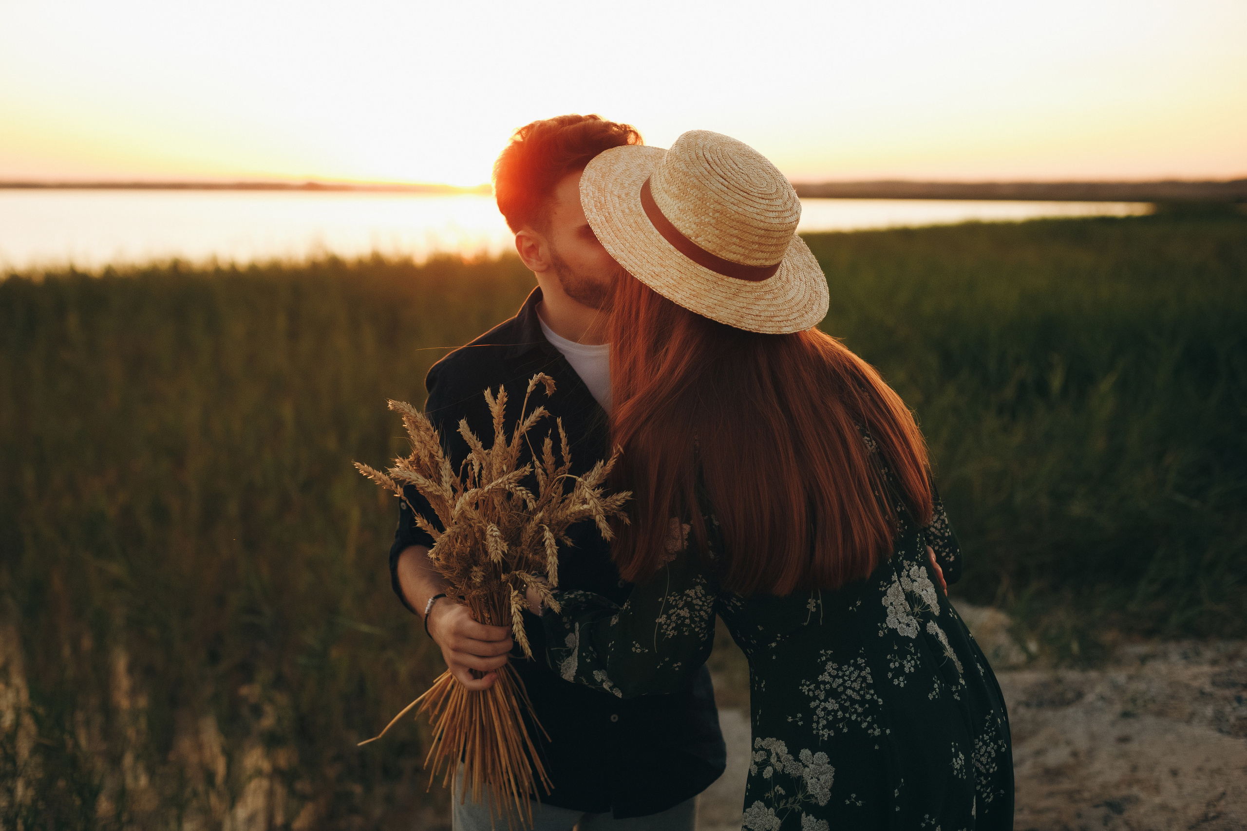 Никита и Соня в идиллической фотосессии на Беглицкой косе. Свадебный и семейный фотограф в Таганроге Бакарюк Антон