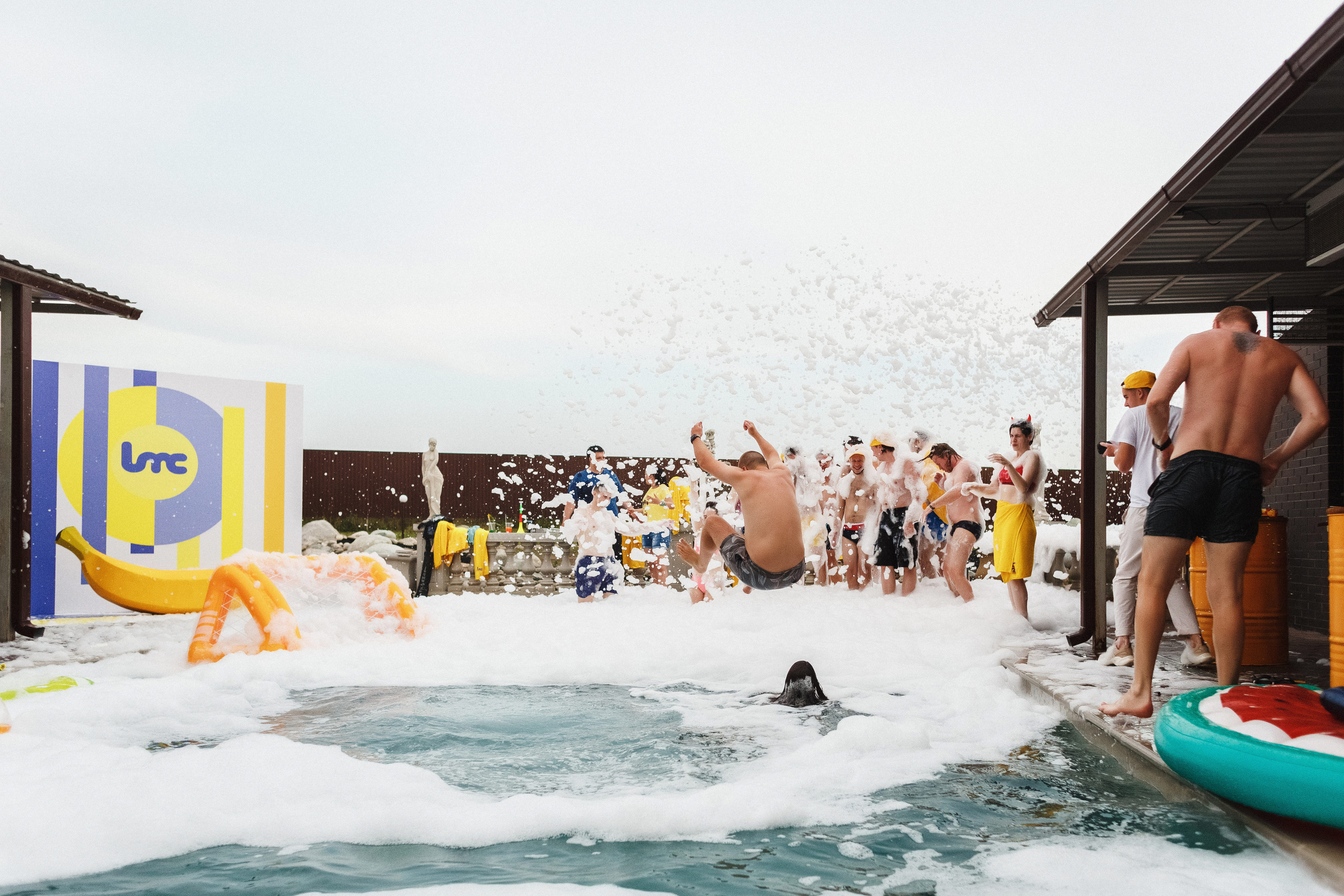 Фотосессия для компании Let Me Code в коттедже Виктория Таганрог. Свадебный и семейный фотограф в Таганроге Бакарюк Антон