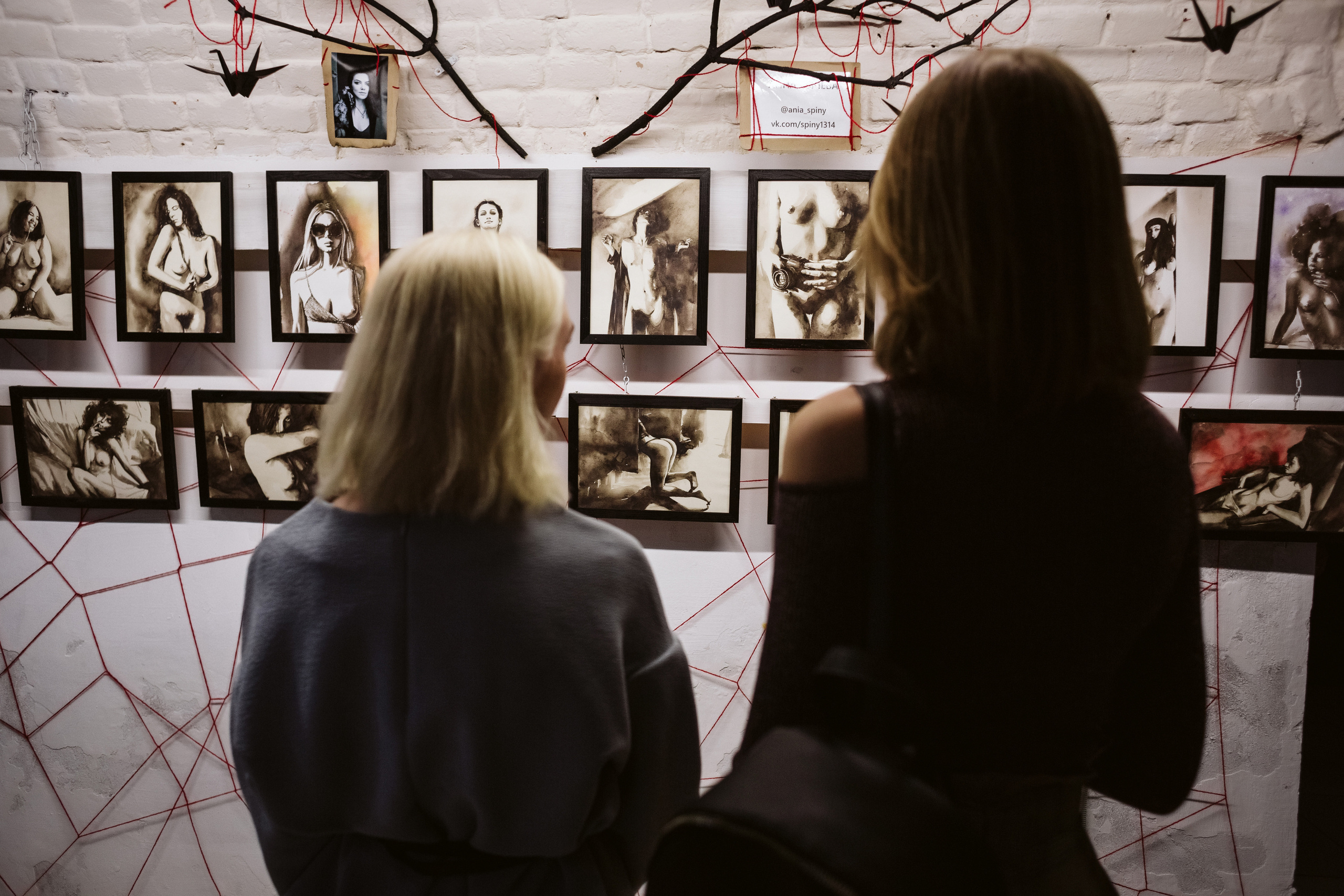 Фото выставки в Таганроге: профессиональная репортажная фотосъемка. Свадебный и семейный фотограф в Таганроге Бакарюк Антон