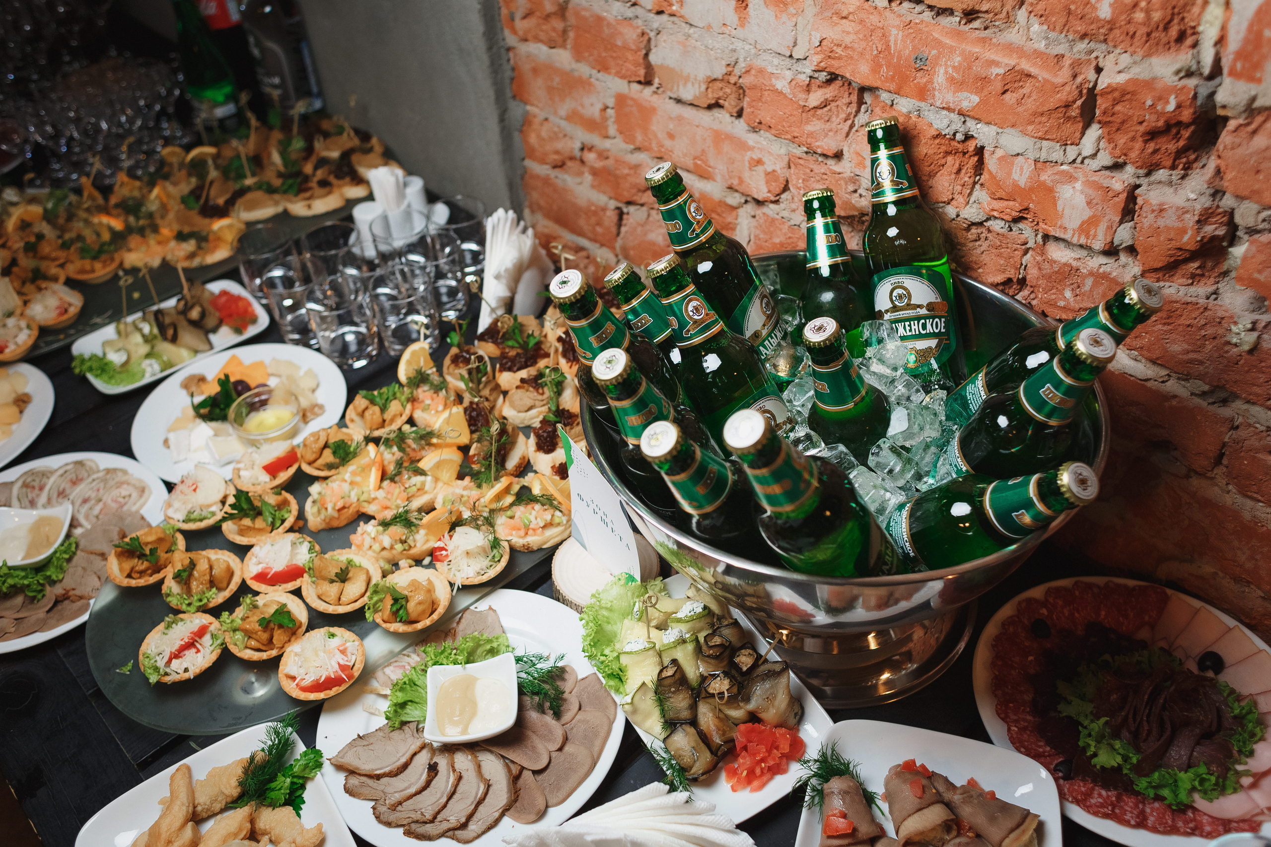 Свадебный день Кирилла и Вали: прогулка в Ростове, банкет в Таганроге. Свадебный и семейный фотограф в Таганроге Бакарюк Антон