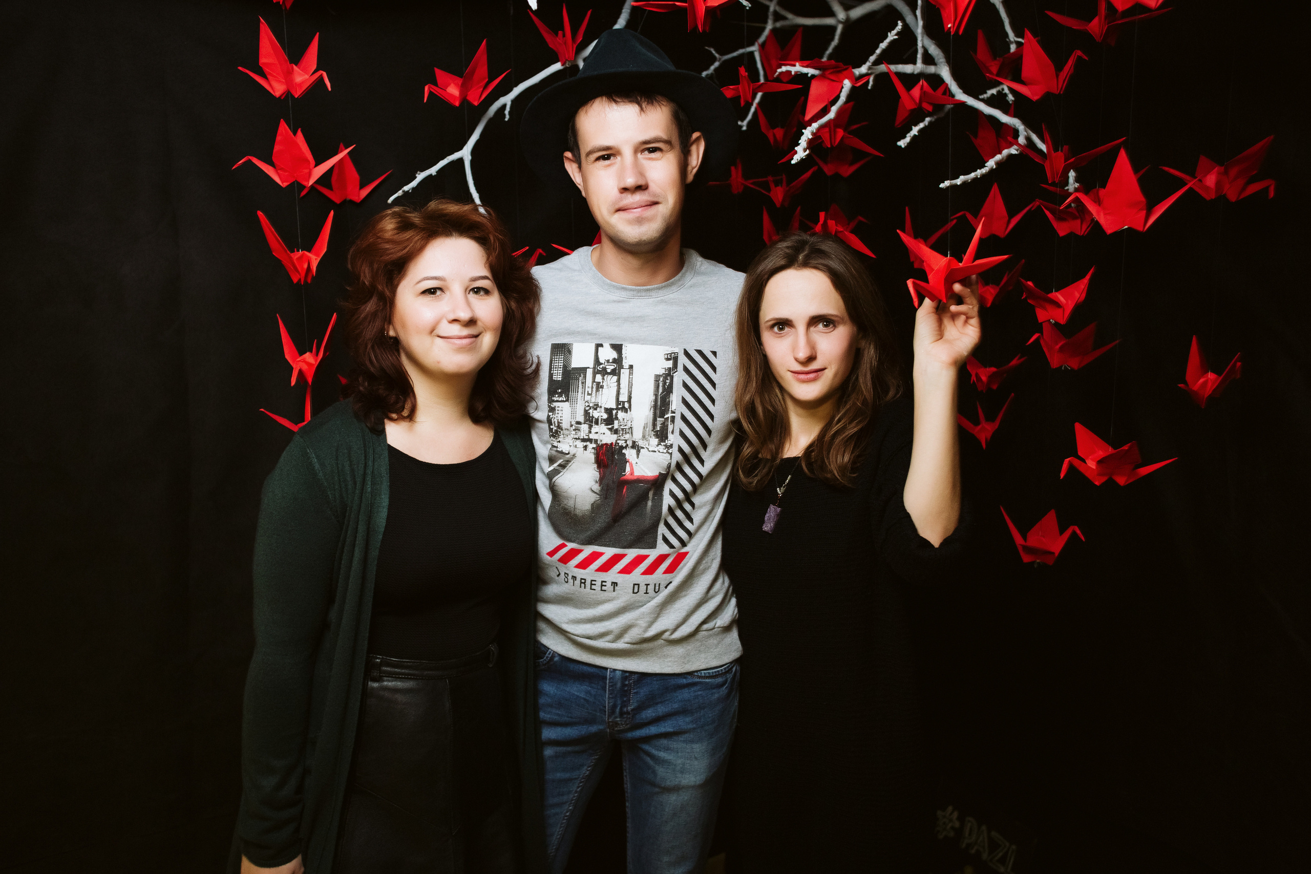 Фото выставки в Таганроге: профессиональная репортажная фотосъемка. Свадебный и семейный фотограф в Таганроге Бакарюк Антон