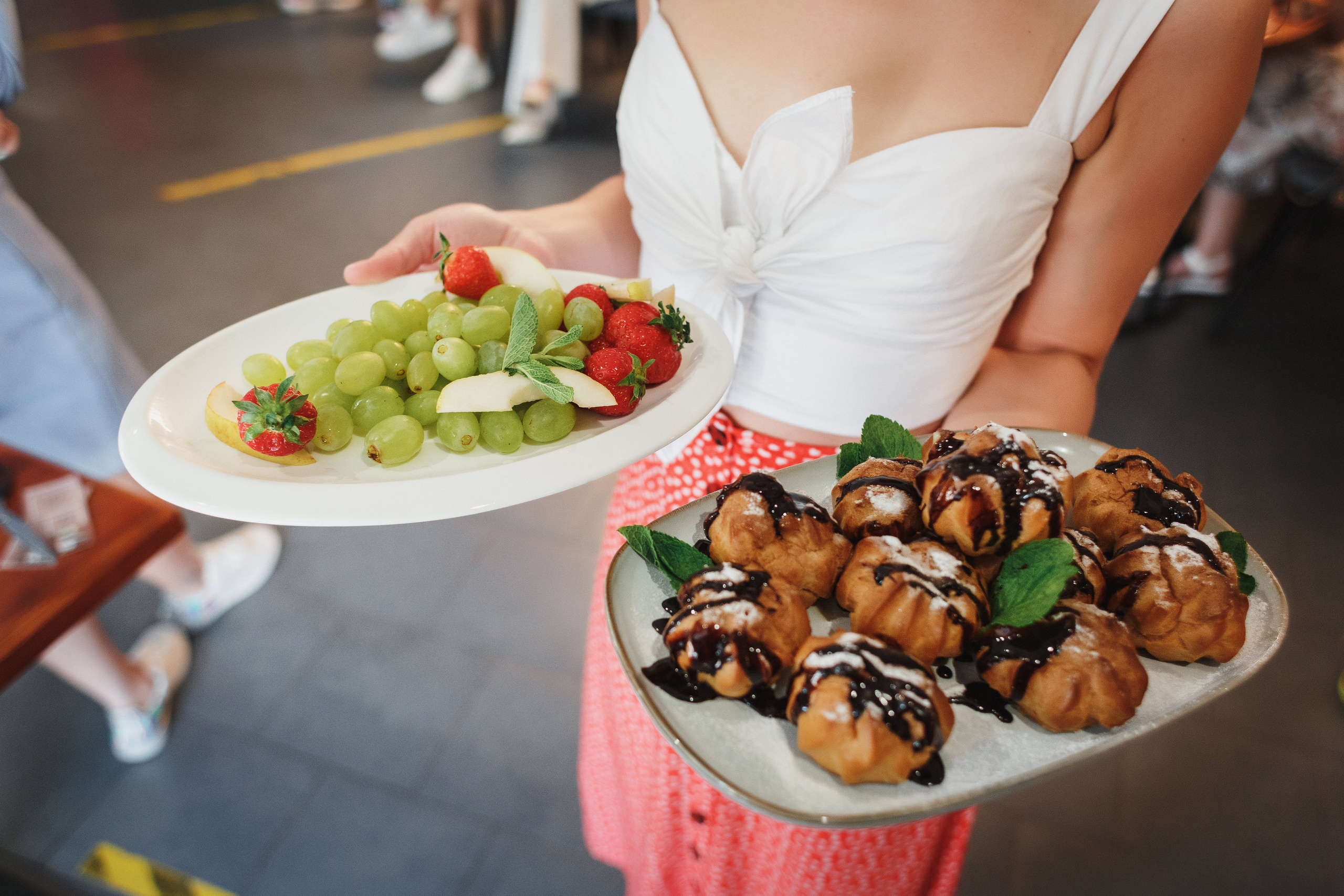 Кадры в Культ Вина: репортажная фотография в Таганроге от профессионал. Свадебный и семейный фотограф в Таганроге Бакарюк Антон