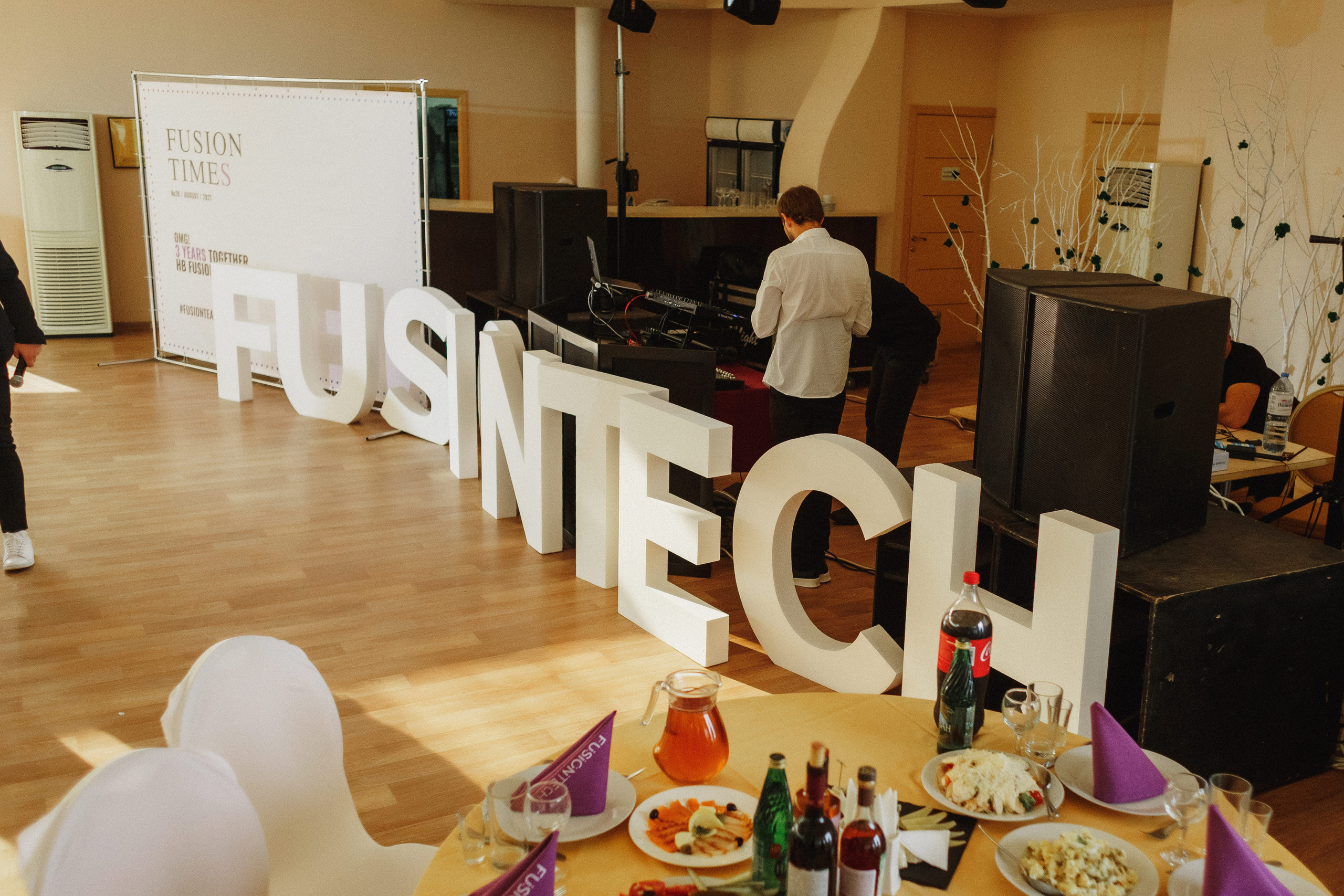 Профессиональные фотографии корпоратива Fusion Tech в Таганроге. Свадебный и семейный фотограф в Таганроге Бакарюк Антон