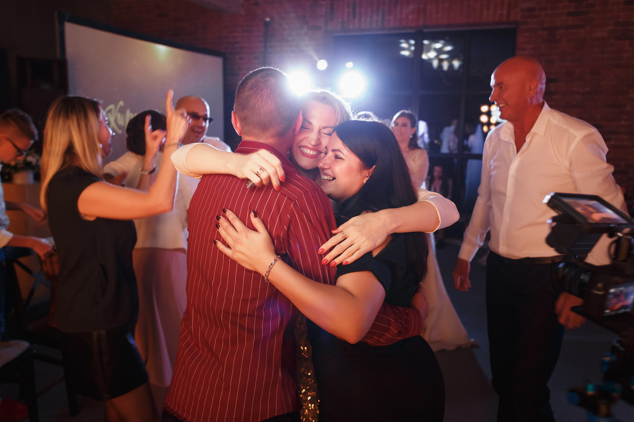 Свадебный день Кирилла и Вали: прогулка в Ростове, банкет в Таганроге. Свадебный и семейный фотограф в Таганроге Бакарюк Антон