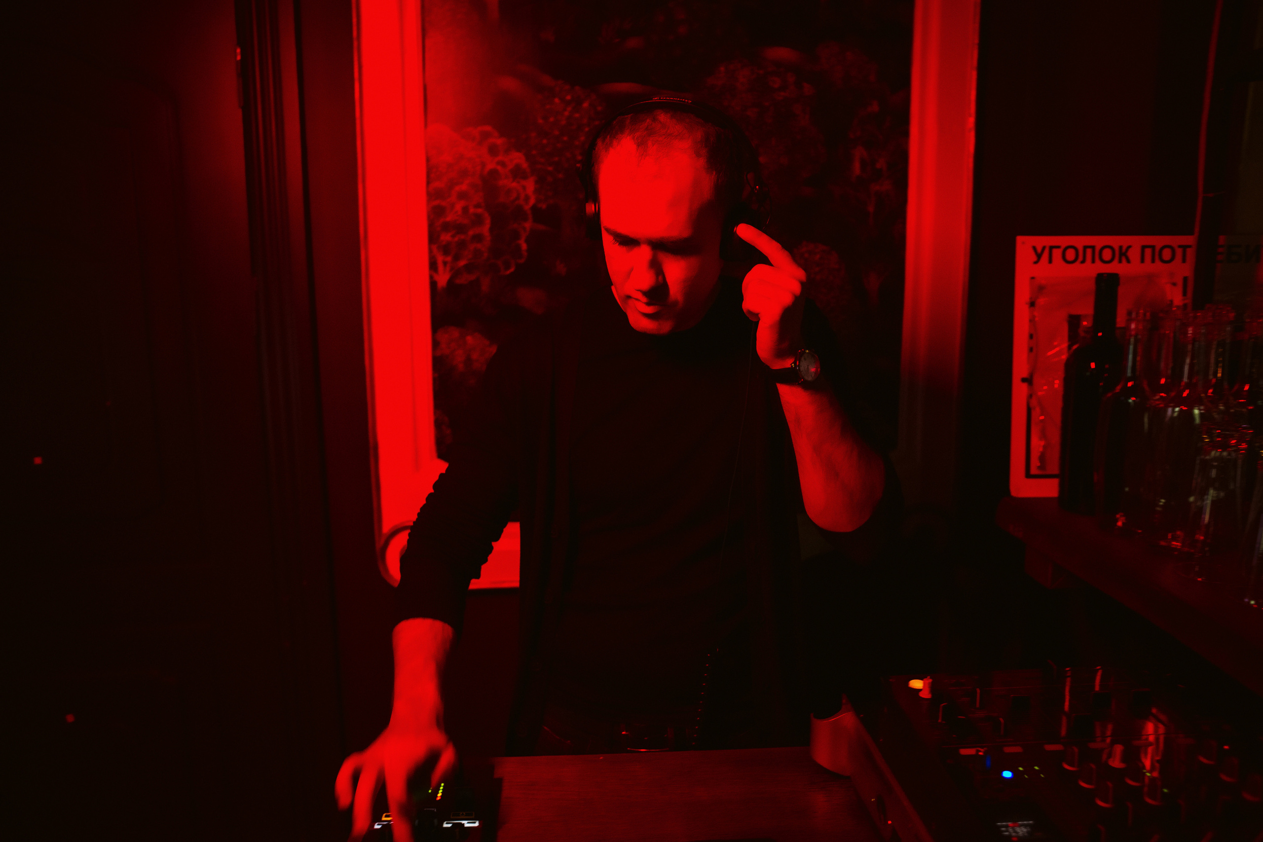 Моменты в Feola's Kitchen & Wine: репортажная фотосъемка в Таганроге. Свадебный и семейный фотограф в Таганроге Бакарюк Антон