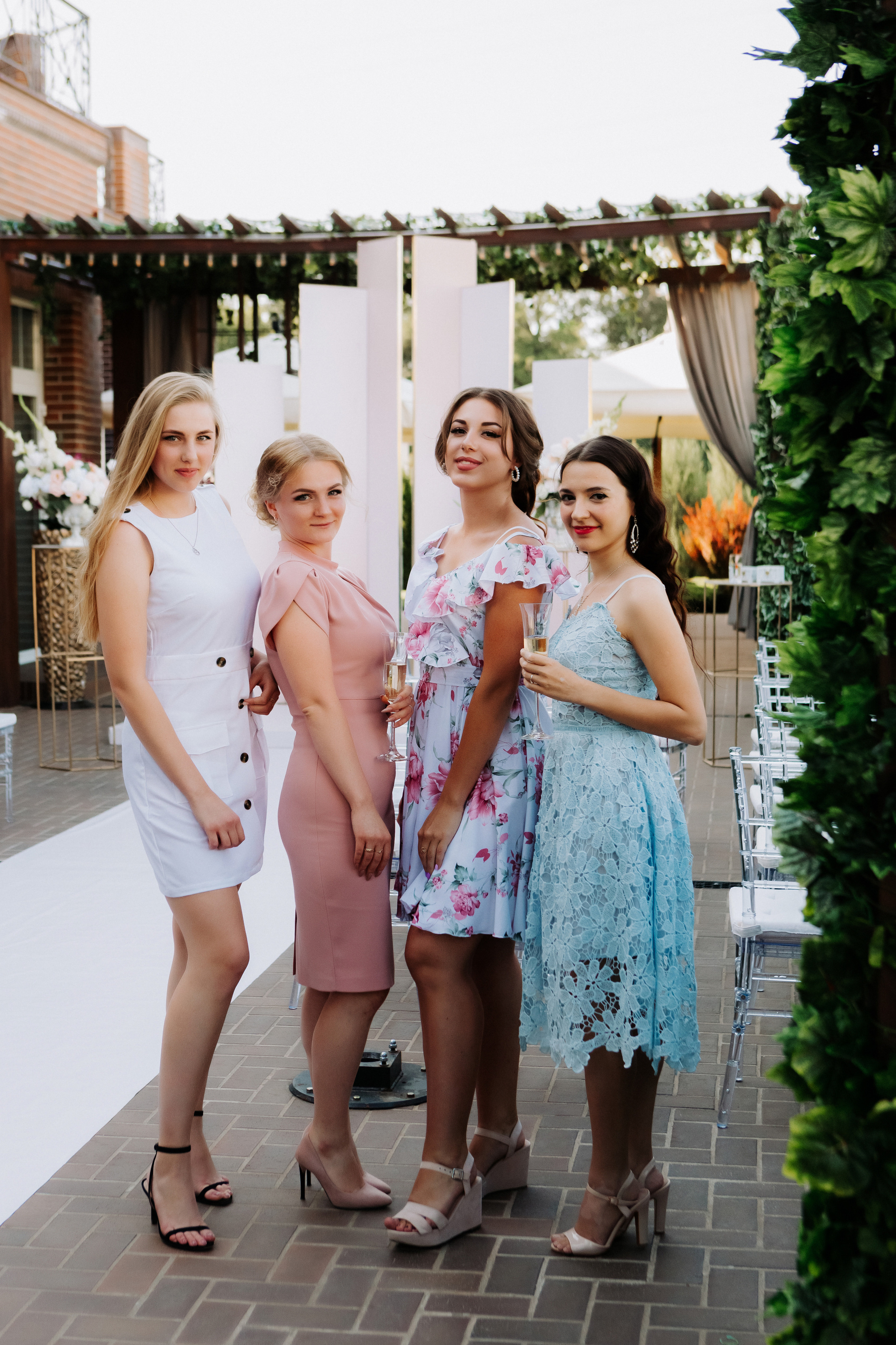 Свадебная фотосъемка Никиты и Сони: запечатление незабываемых моментов. Свадебный и семейный фотограф в Таганроге Бакарюк Антон