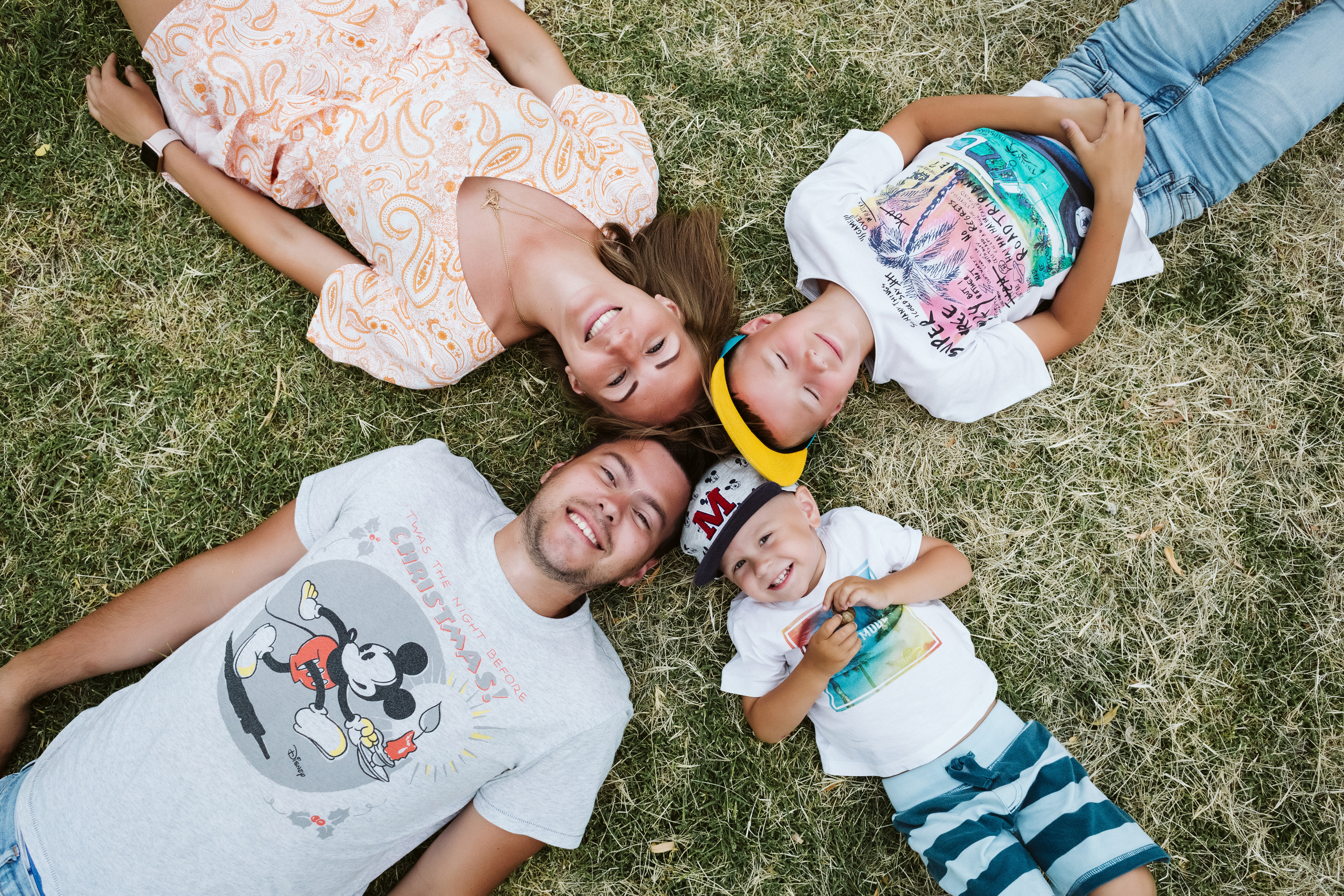 Семейные фотосессии в Таганроге: лучший фотограф для вашей семьи. Свадебный и семейный фотограф в Таганроге Бакарюк Антон