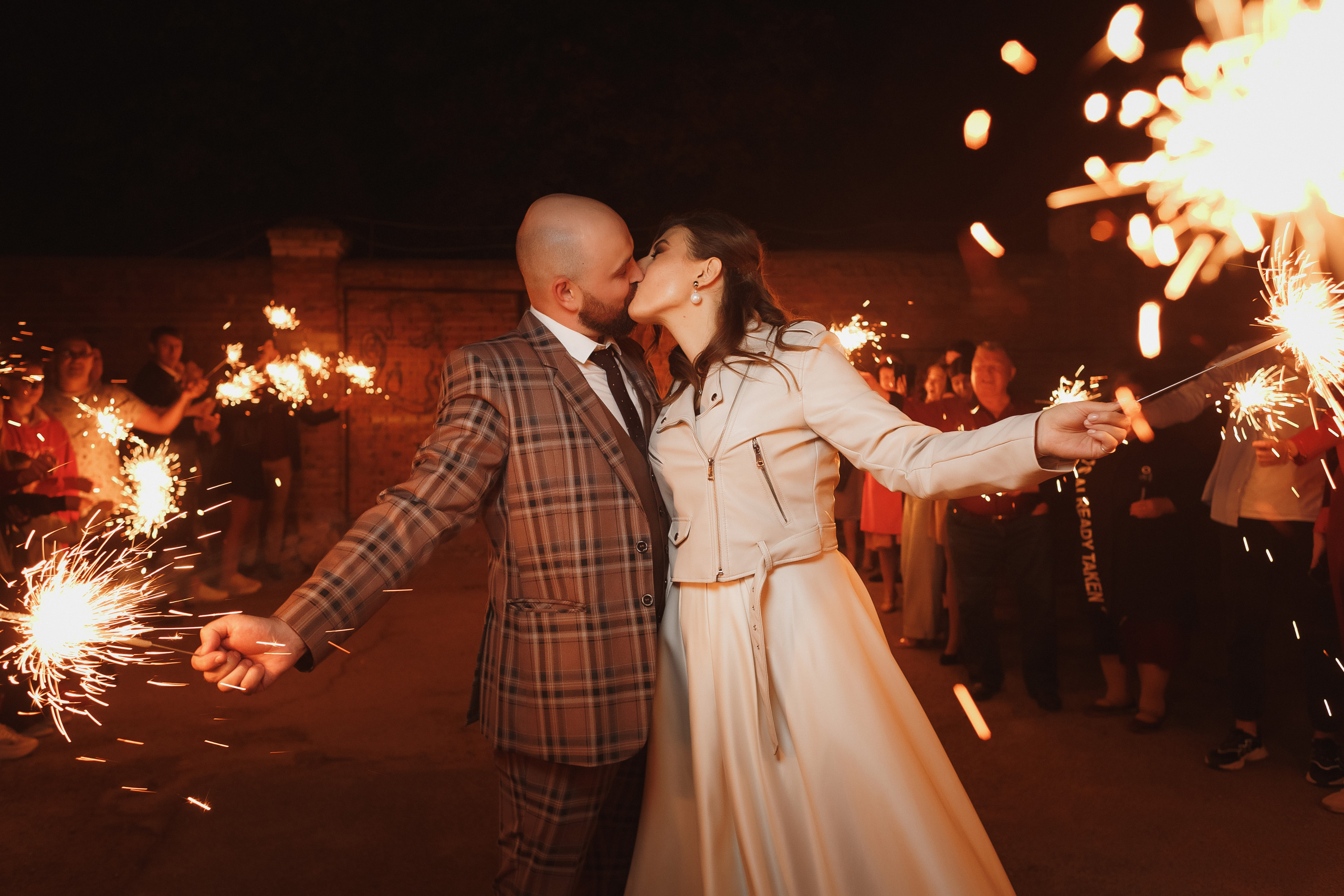 Свадебный день Кирилла и Вали: прогулка в Ростове, банкет в Таганроге. Свадебный и семейный фотограф в Таганроге Бакарюк Антон