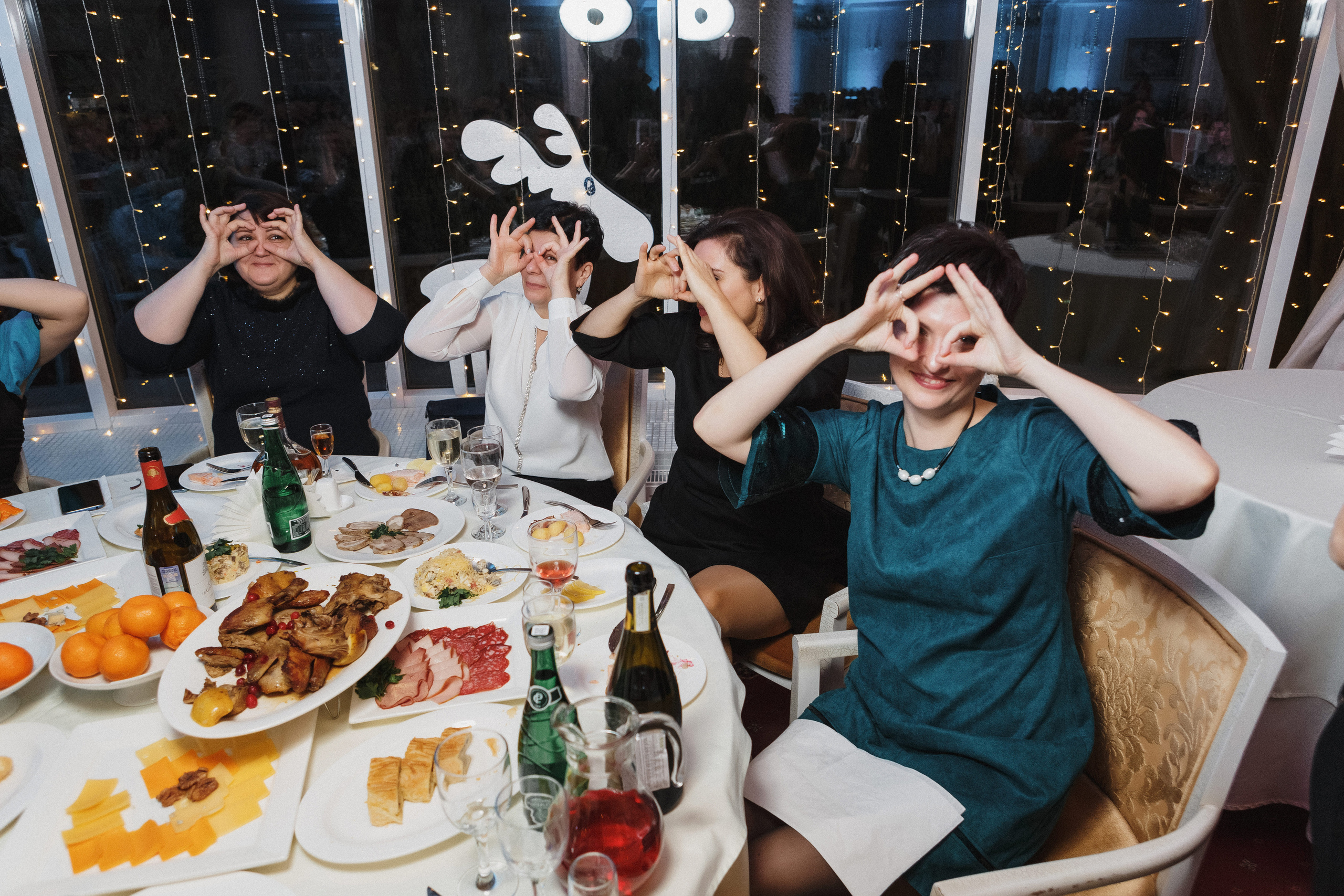 ИРИС в Таганроге: Репортажная фотосъемка от фотографа Бакарюк Антона. Свадебный и семейный фотограф в Таганроге Бакарюк Антон