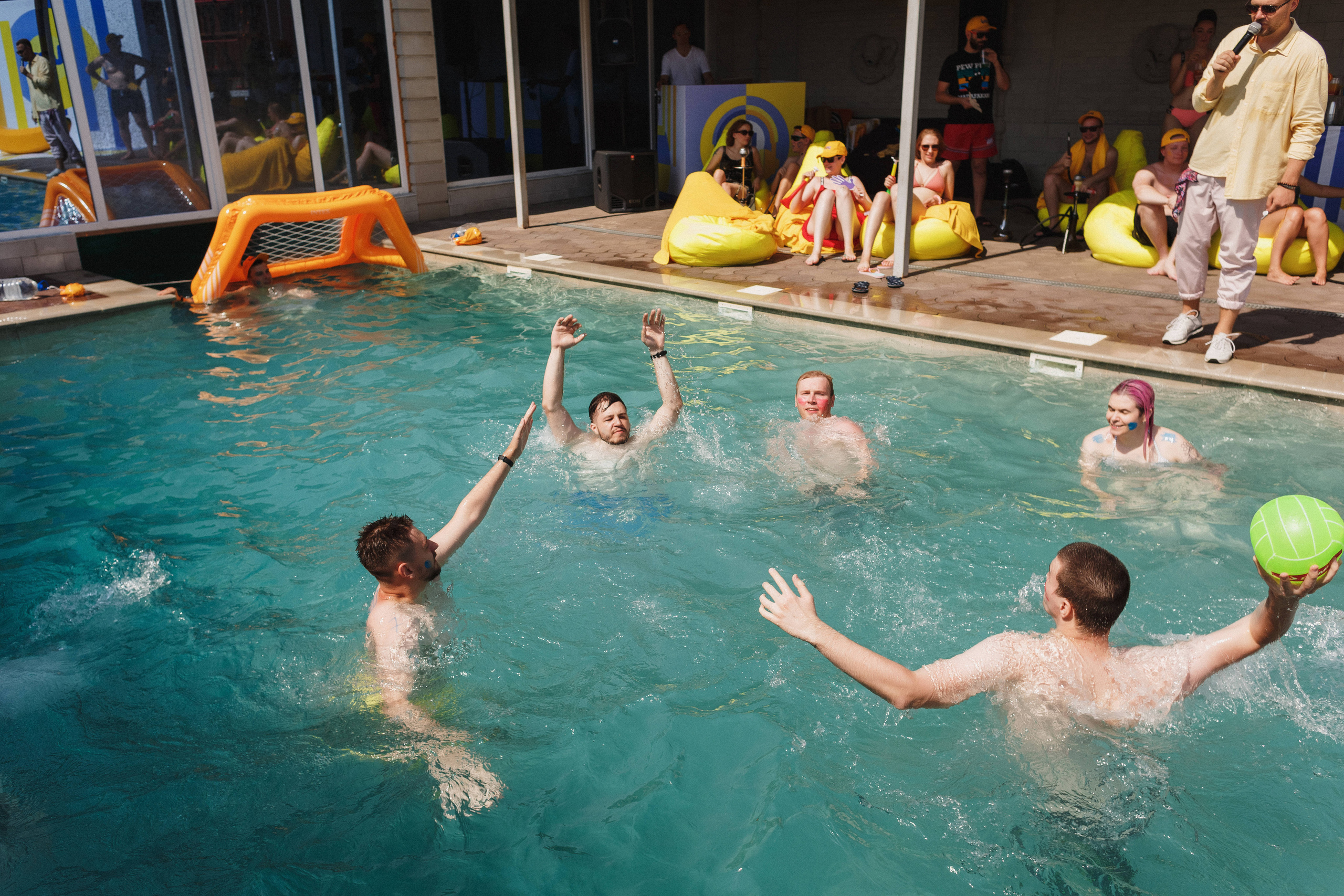 Фотосессия для компании Let Me Code в коттедже Виктория Таганрог. Свадебный и семейный фотограф в Таганроге Бакарюк Антон