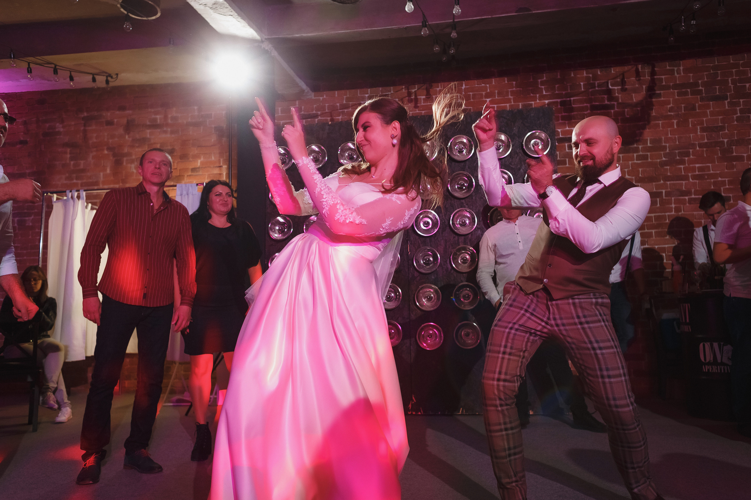 Свадебный день Кирилла и Вали: прогулка в Ростове, банкет в Таганроге. Свадебный и семейный фотограф в Таганроге Бакарюк Антон