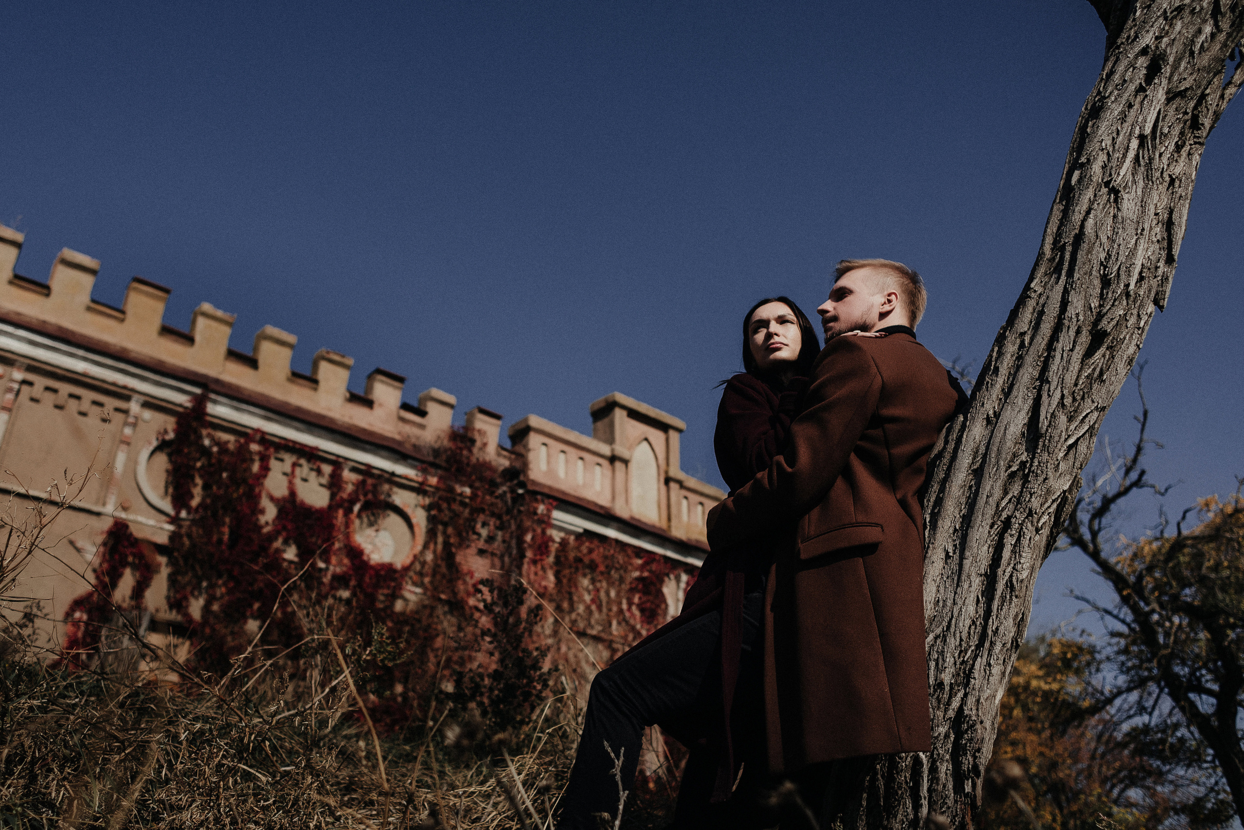 Парная фотосессия возле Замка Лакиера недалеко от Таганрога. Свадебный и семейный фотограф в Таганроге Бакарюк Антон