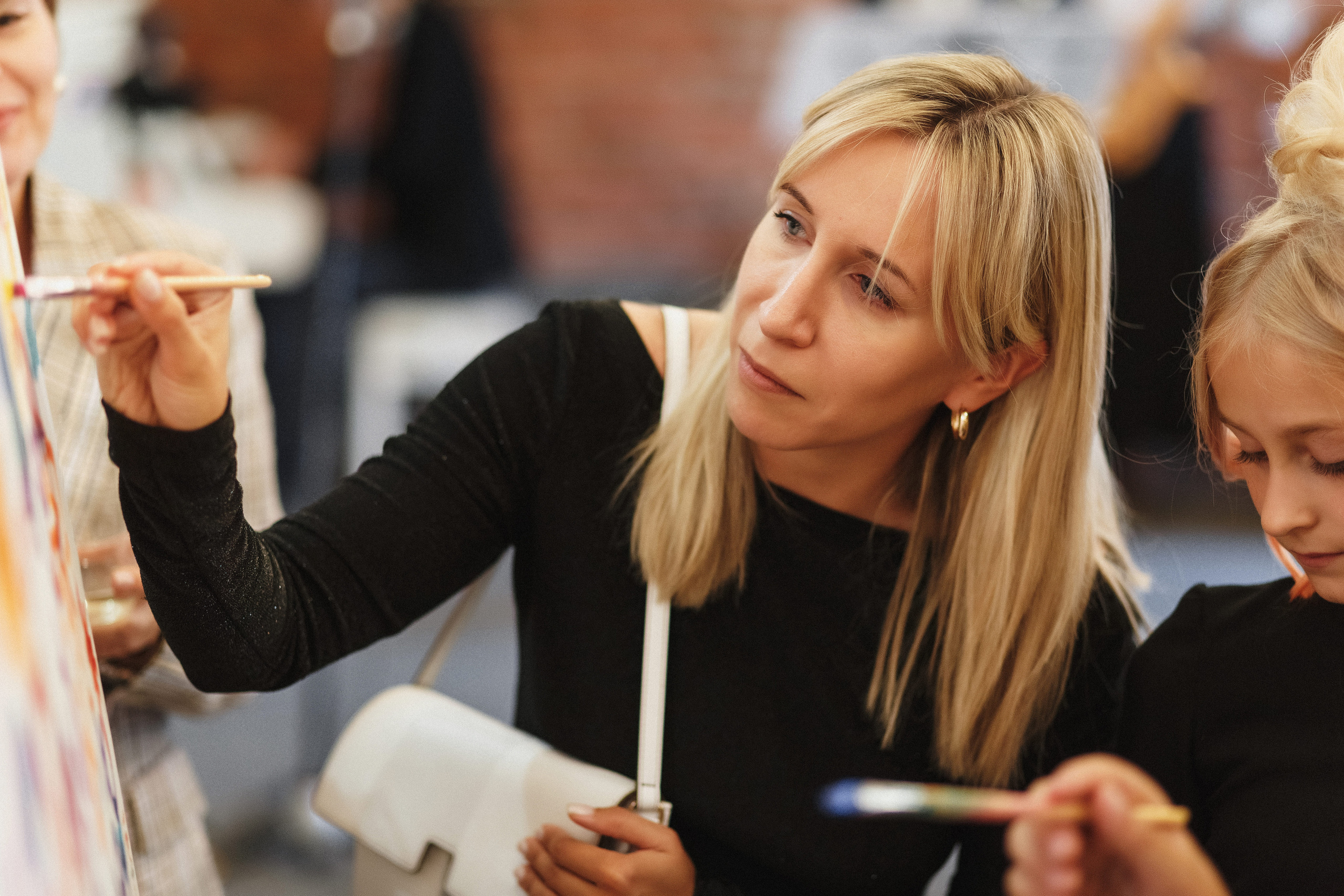 Открытие Арт-Школы в Таганроге: Фотосессия Праздника. Свадебный и семейный фотограф в Таганроге Бакарюк Антон