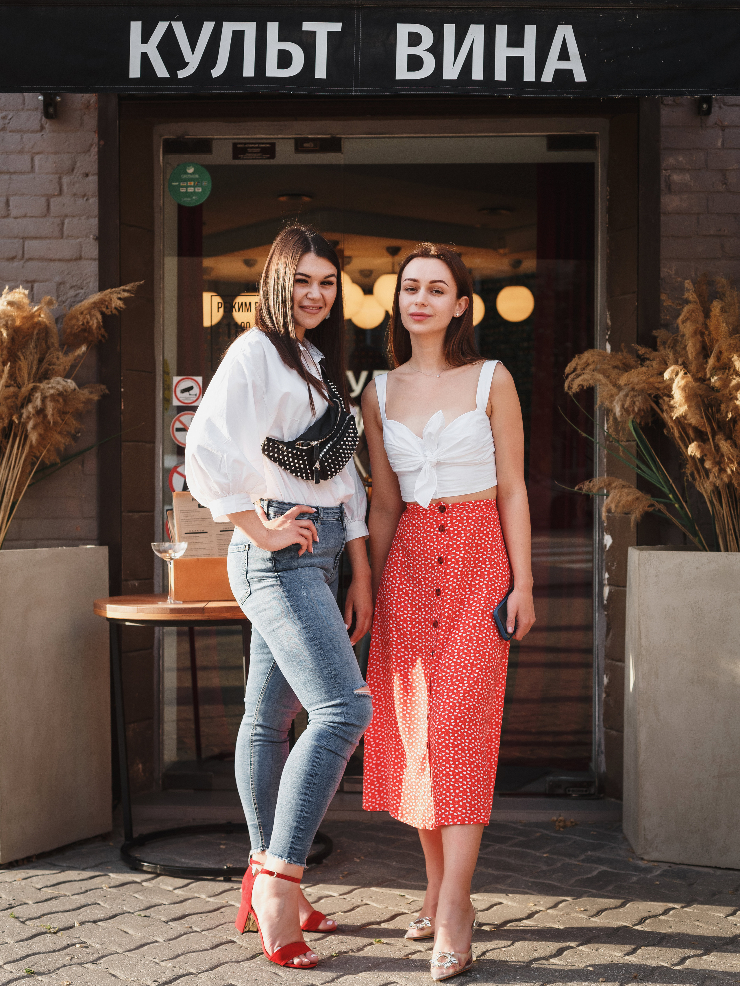 Кадры в Культ Вина: репортажная фотография в Таганроге от профессионал. Свадебный и семейный фотограф в Таганроге Бакарюк Антон