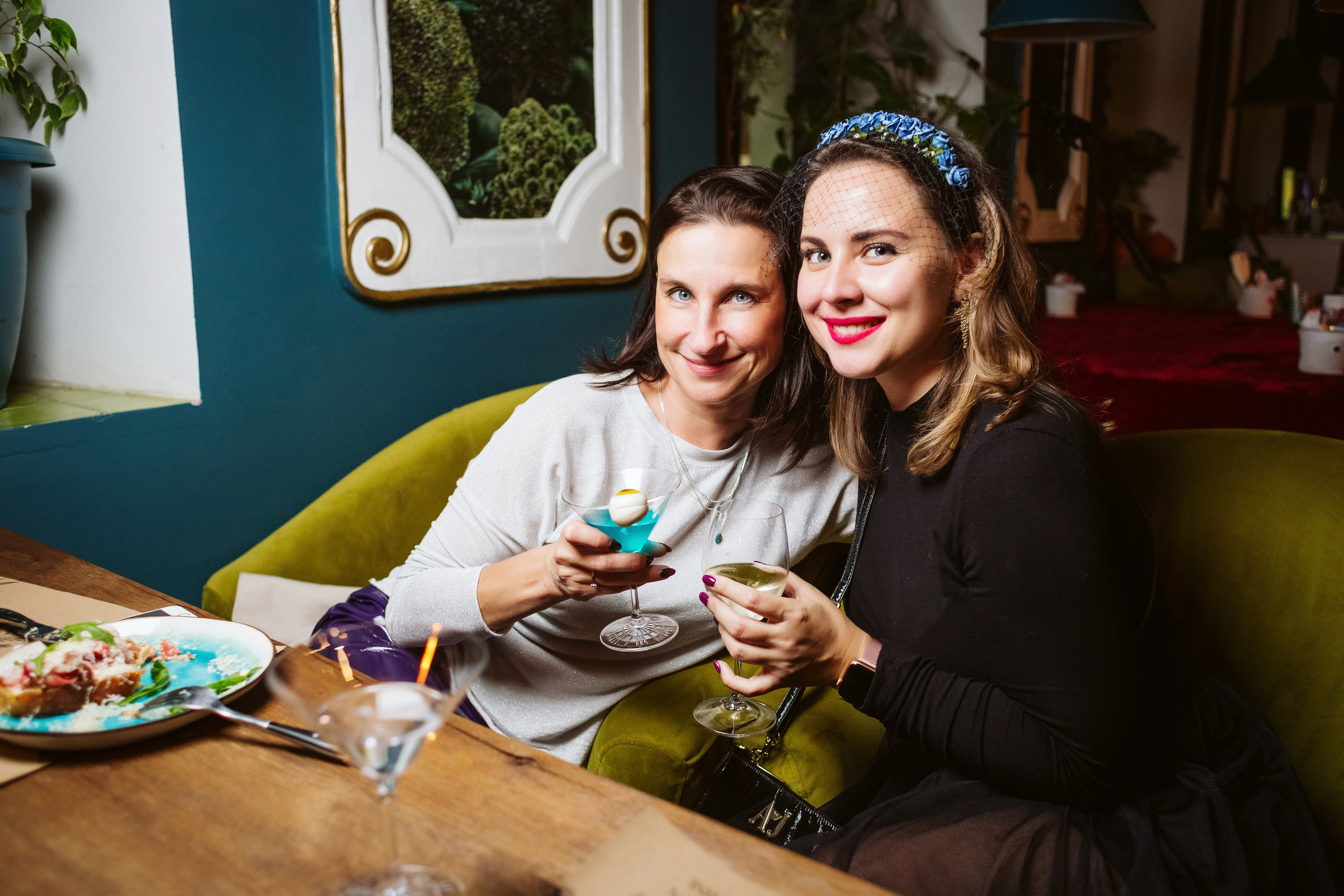 Моменты в Feola's Kitchen & Wine: репортажная фотосъемка в Таганроге. Свадебный и семейный фотограф в Таганроге Бакарюк Антон