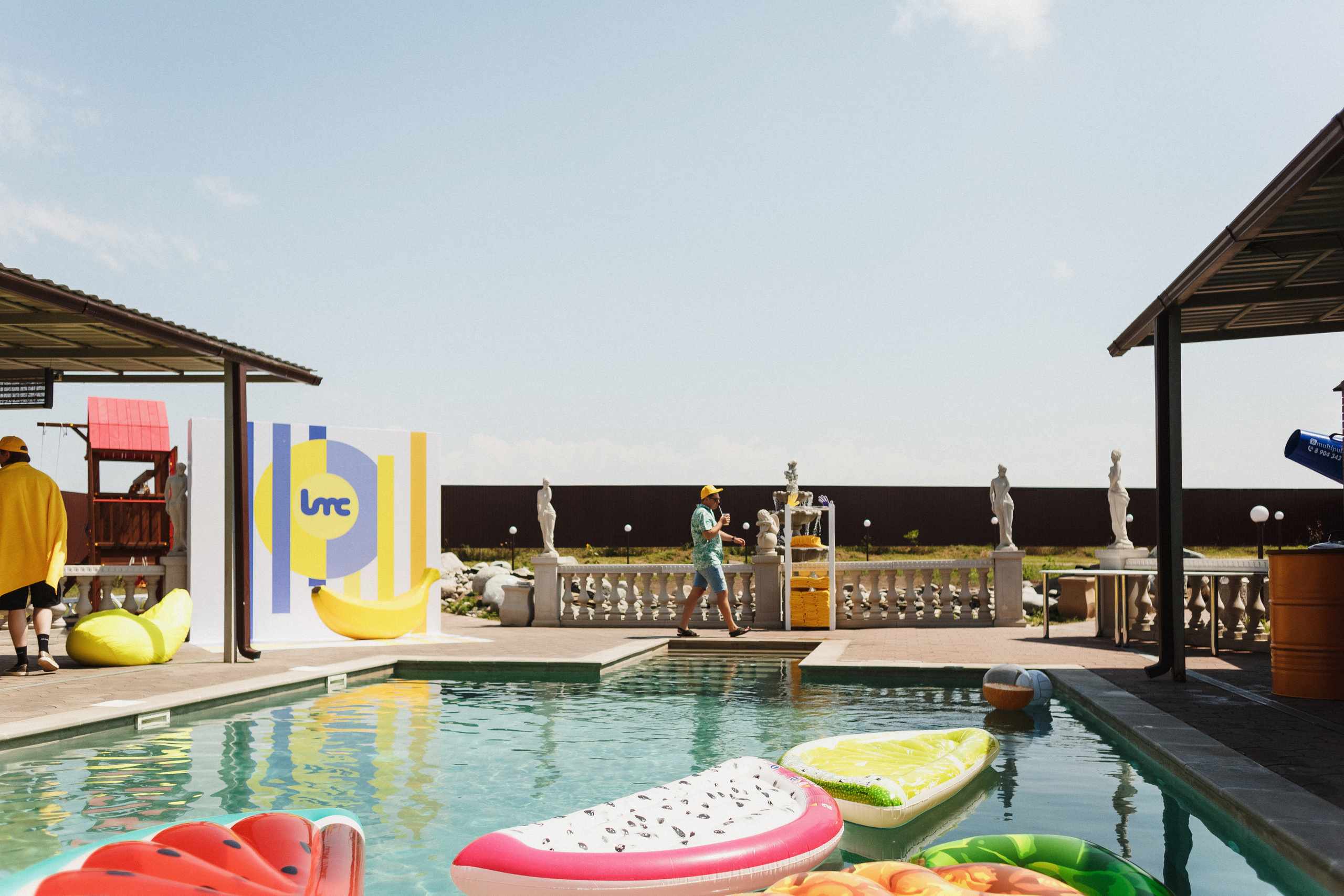 Фотосессия для компании Let Me Code в коттедже Виктория Таганрог. Свадебный и семейный фотограф в Таганроге Бакарюк Антон