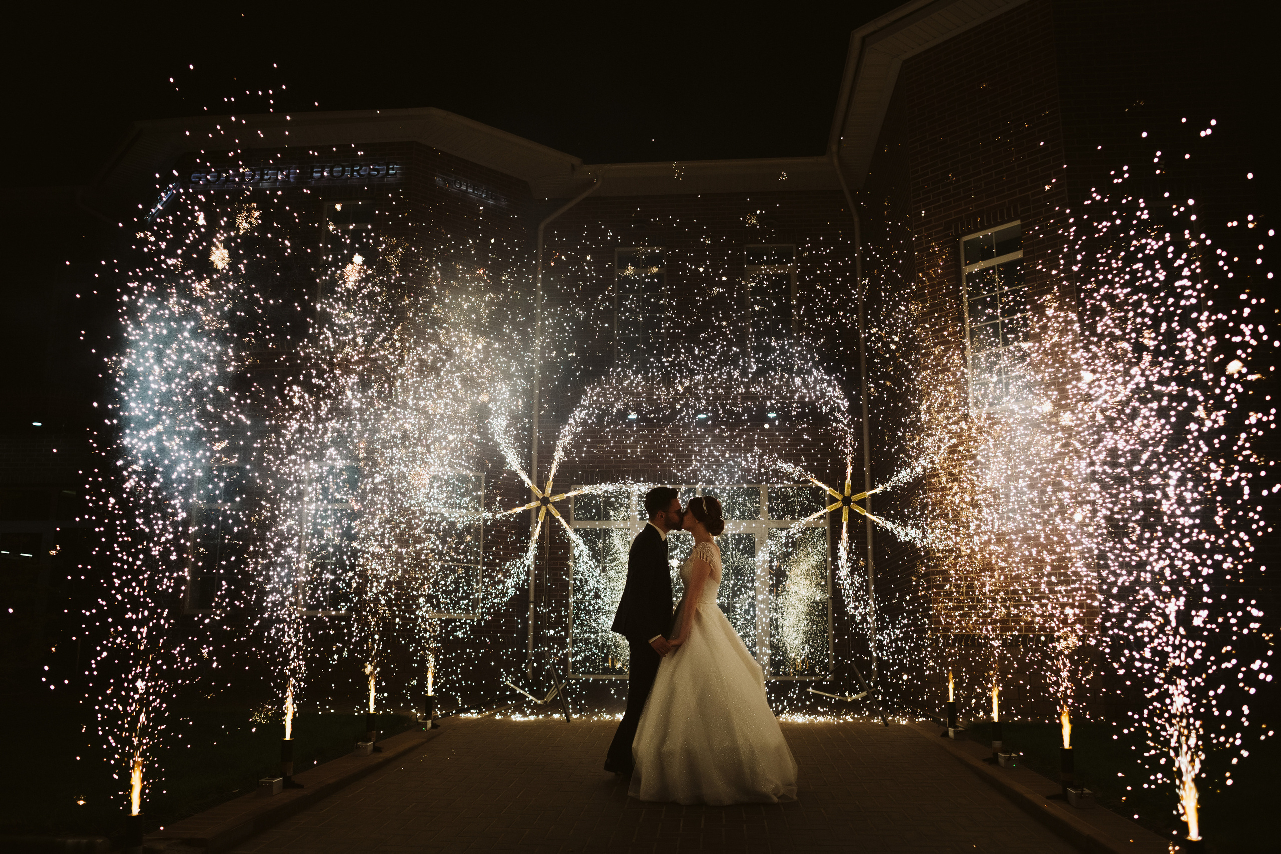 Свадебная фотосъемка Никиты и Сони: запечатление незабываемых моментов. Свадебный и семейный фотограф в Таганроге Бакарюк Антон