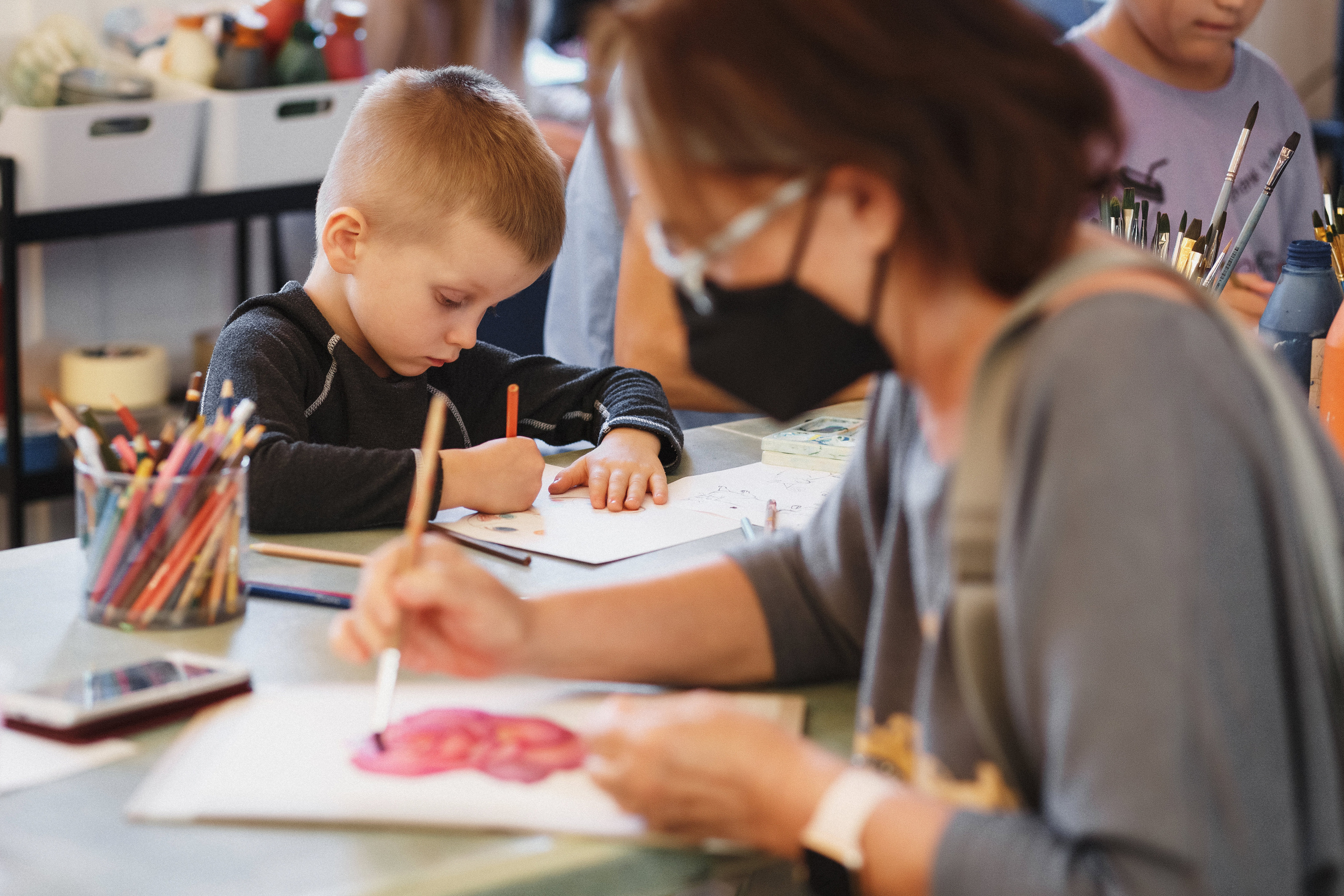 Открытие Арт-Школы в Таганроге: Фотосессия Праздника. Свадебный и семейный фотограф в Таганроге Бакарюк Антон