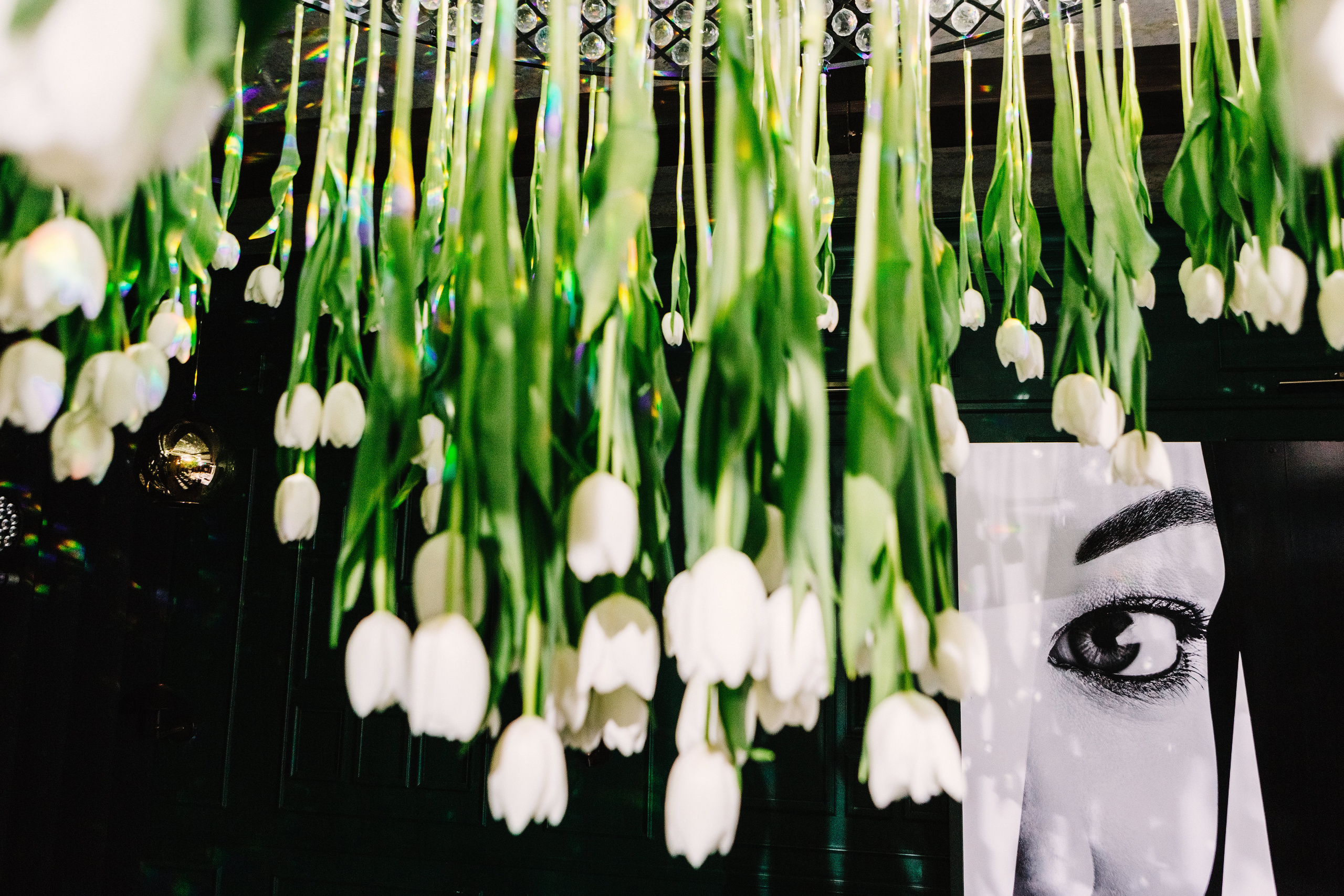 Репортажные фотографии дня рождения Альфии в Таганроге в Мадам Ку Ку. Свадебный и семейный фотограф в Таганроге Бакарюк Антон