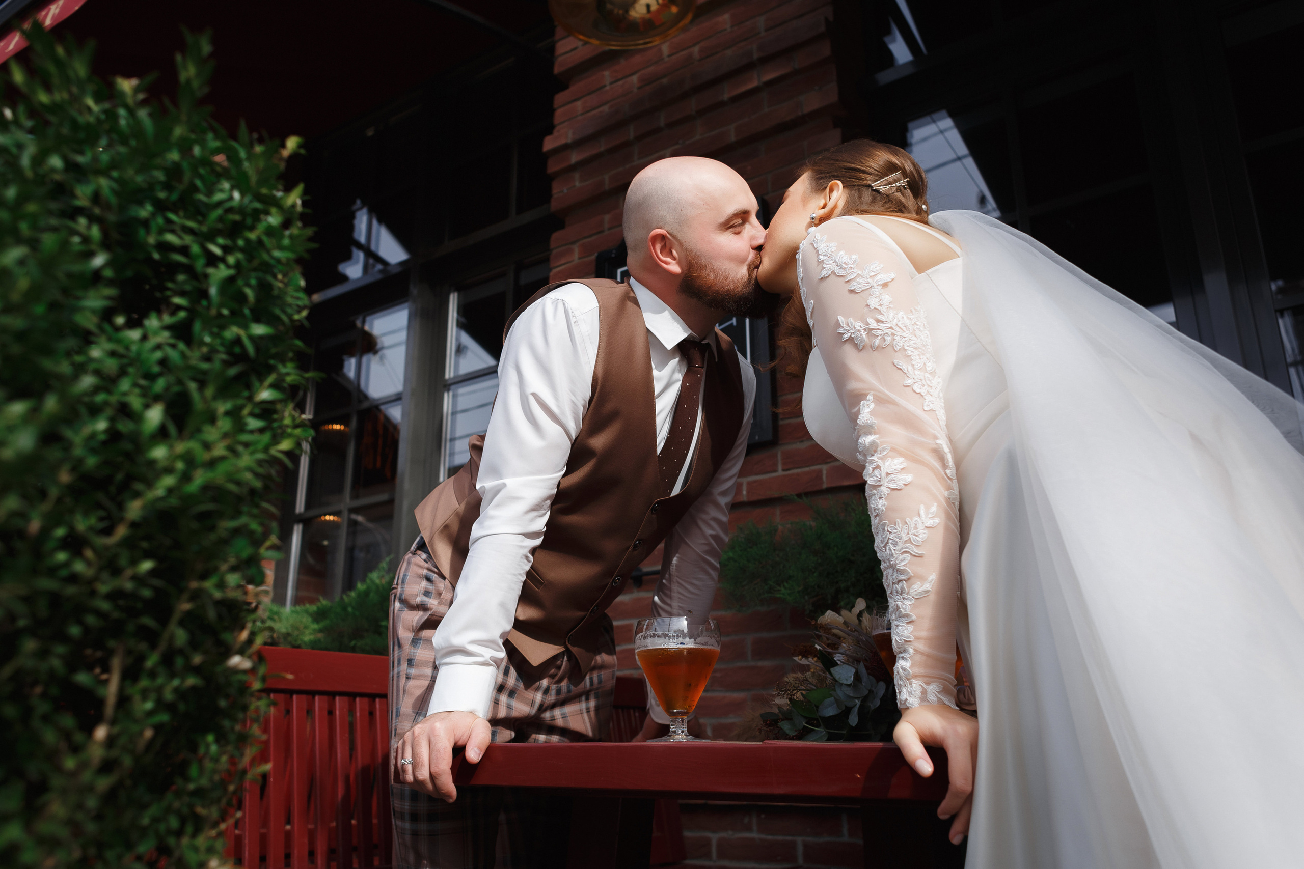 Свадебный день Кирилла и Вали: прогулка в Ростове, банкет в Таганроге. Свадебный и семейный фотограф в Таганроге Бакарюк Антон