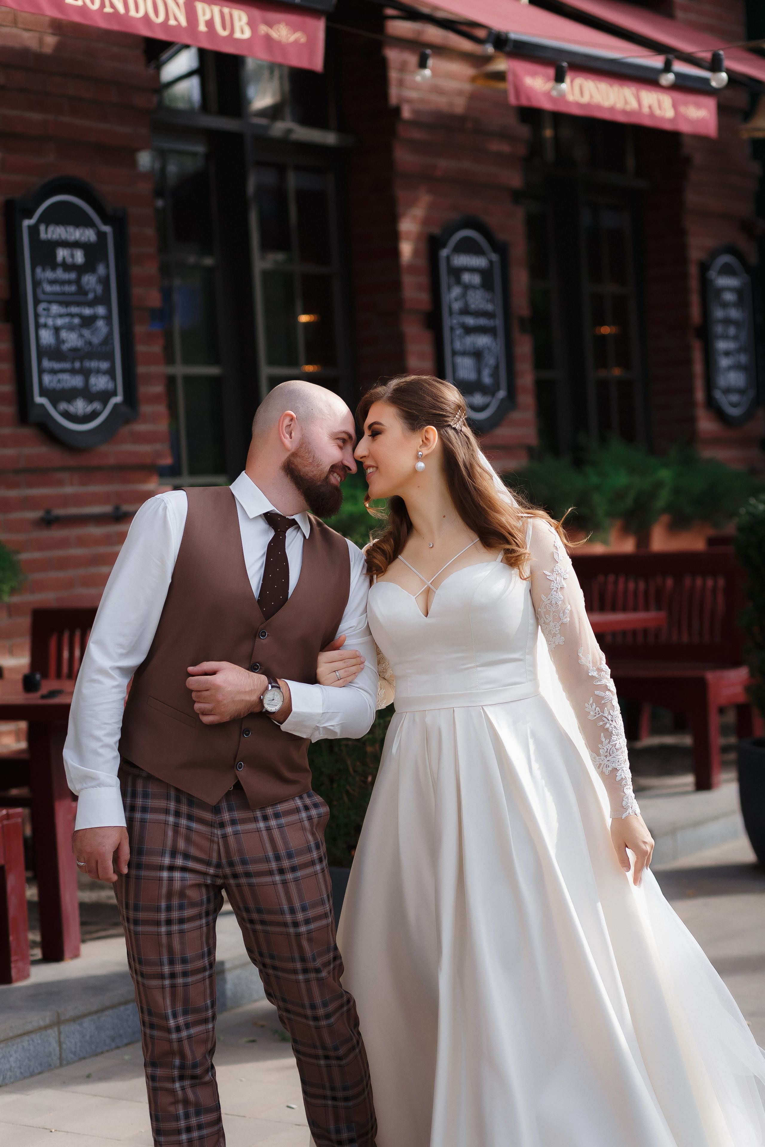 Свадебный день Кирилла и Вали: прогулка в Ростове, банкет в Таганроге. Свадебный и семейный фотограф в Таганроге Бакарюк Антон