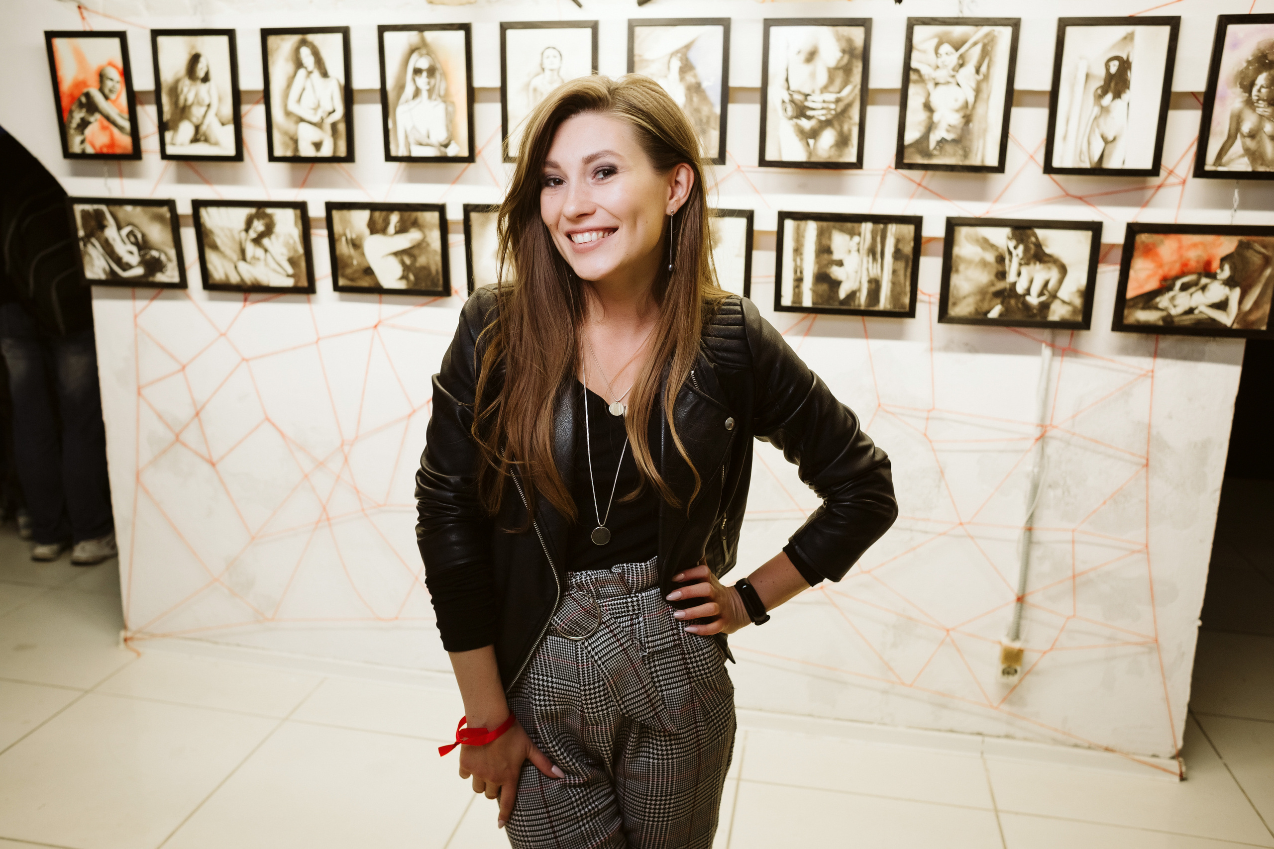 Фото выставки в Таганроге: профессиональная репортажная фотосъемка. Свадебный и семейный фотограф в Таганроге Бакарюк Антон