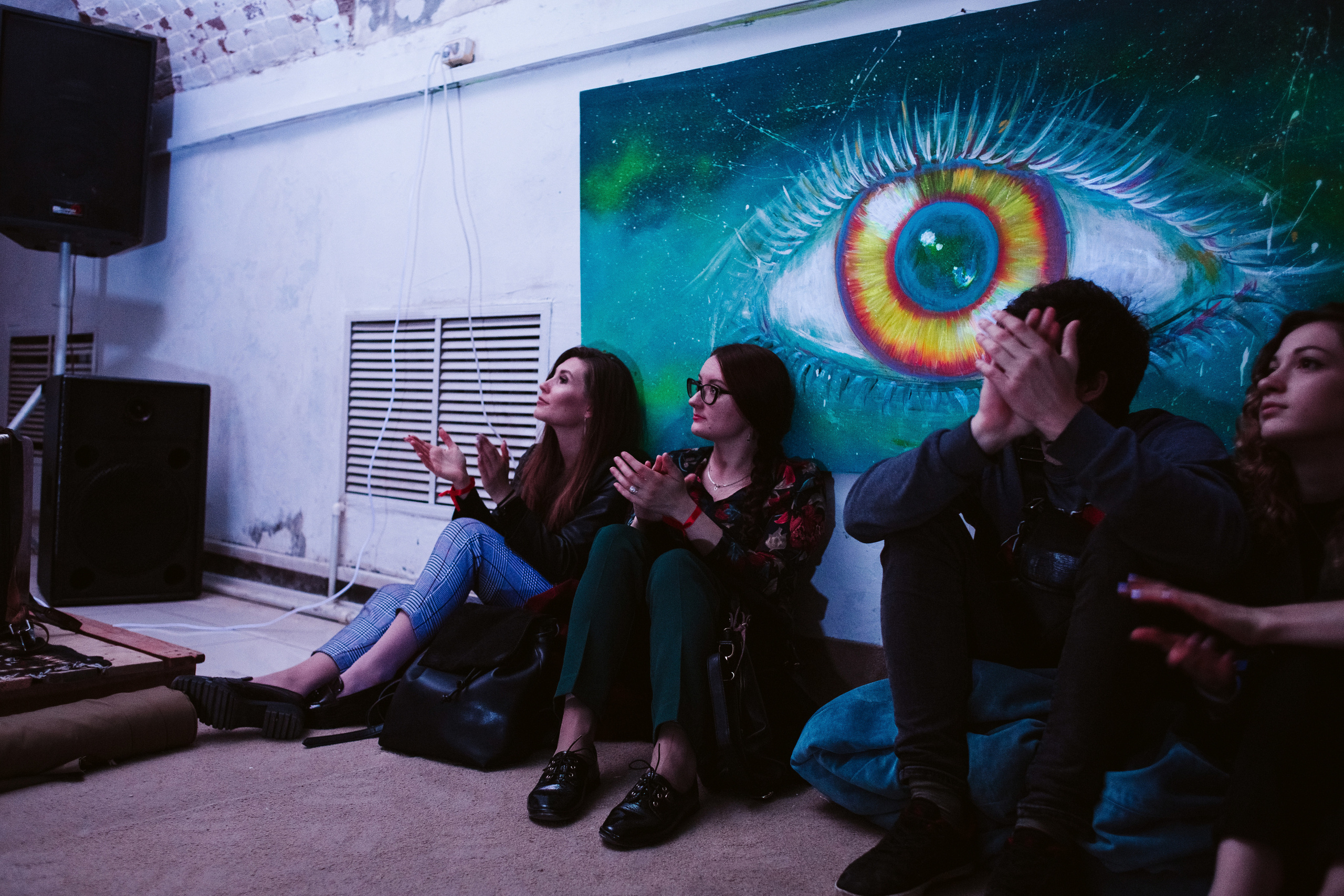 Фото выставки в Таганроге: профессиональная репортажная фотосъемка. Свадебный и семейный фотограф в Таганроге Бакарюк Антон