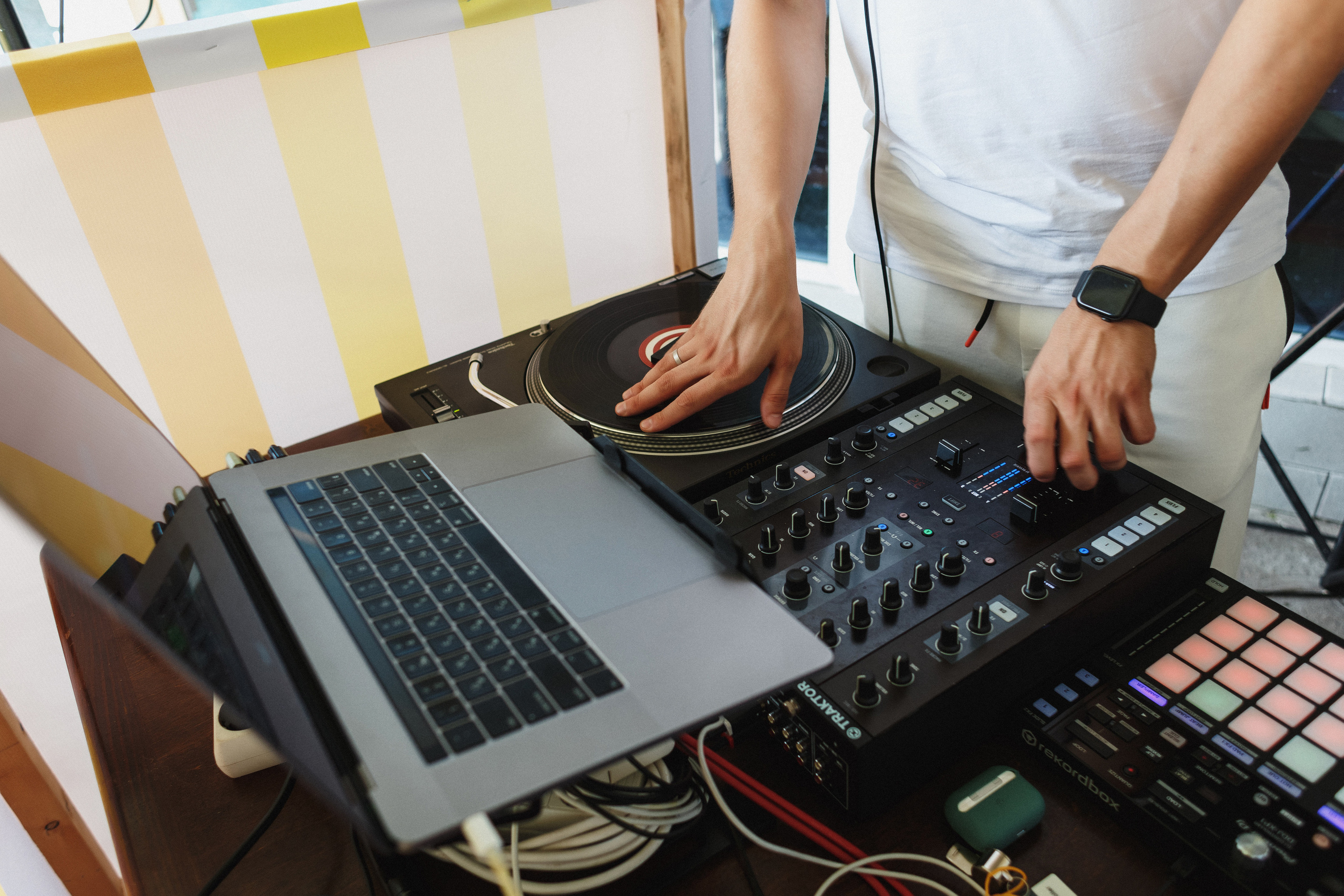 Фотосессия для компании Let Me Code в коттедже Виктория Таганрог. Свадебный и семейный фотограф в Таганроге Бакарюк Антон