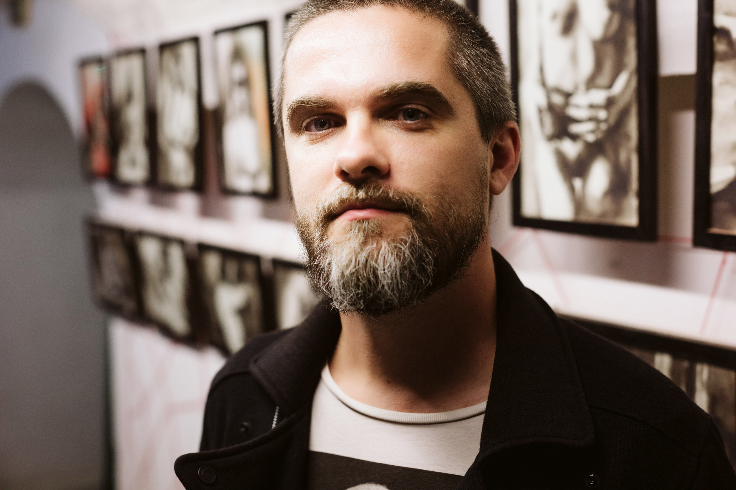 Фото выставки в Таганроге: профессиональная репортажная фотосъемка. Свадебный и семейный фотограф в Таганроге Бакарюк Антон