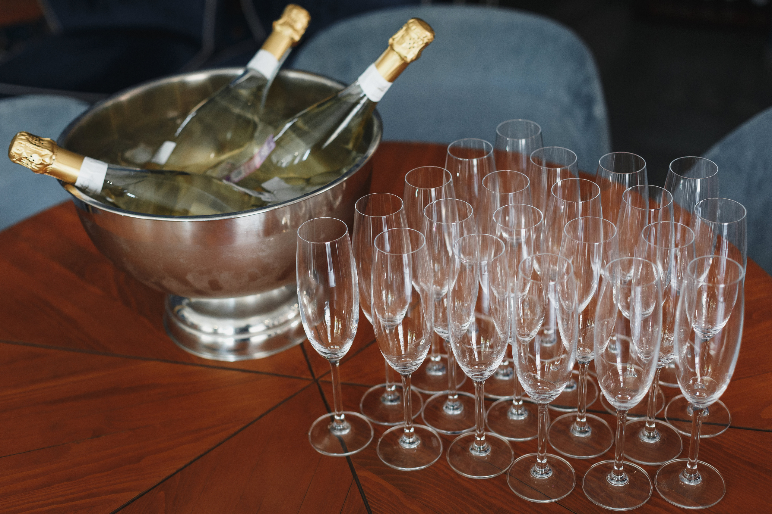 Кадры в Культ Вина: репортажная фотография в Таганроге от профессионал. Свадебный и семейный фотограф в Таганроге Бакарюк Антон