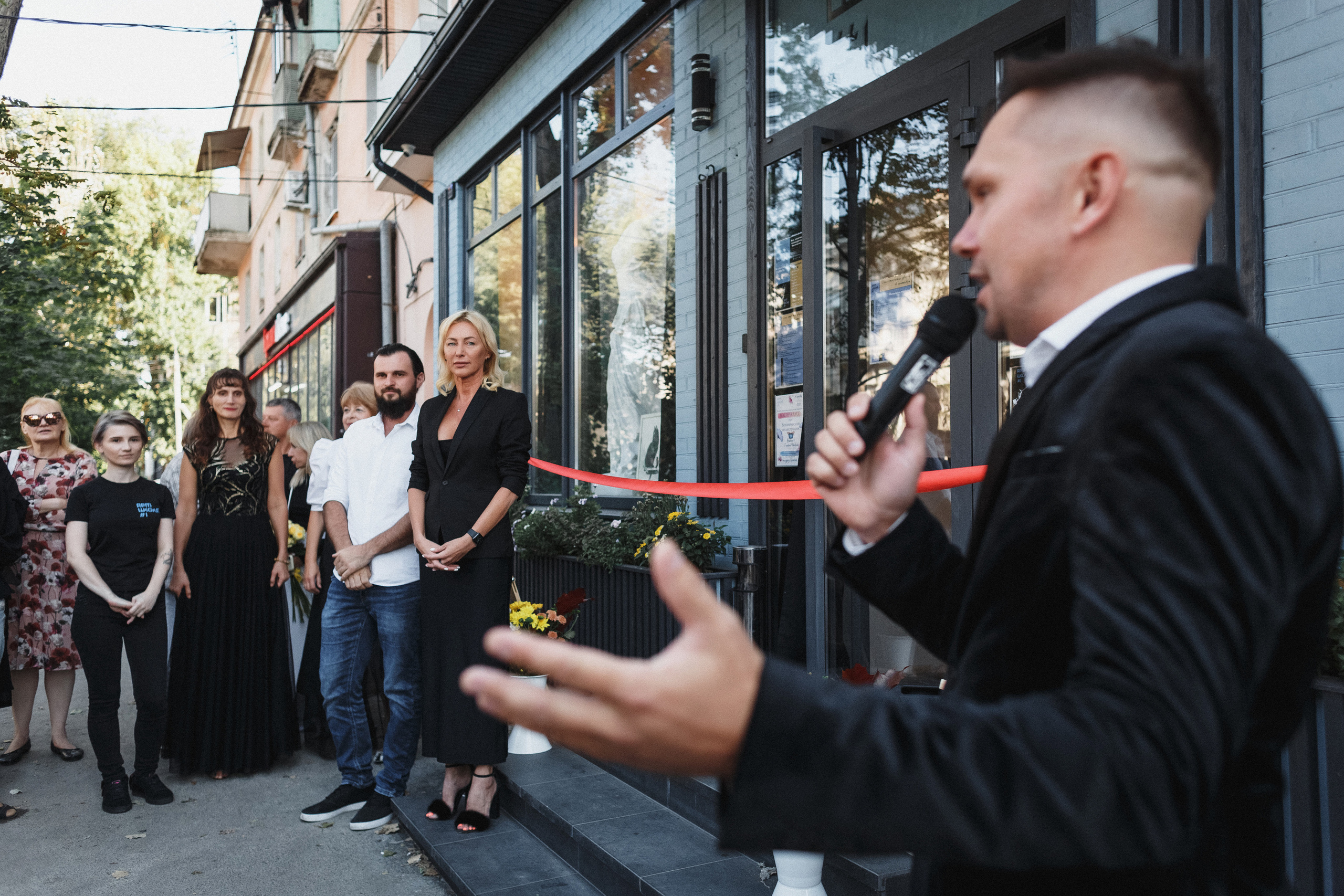 Открытие Арт-Школы в Таганроге: Фотосессия Праздника. Свадебный и семейный фотограф в Таганроге Бакарюк Антон