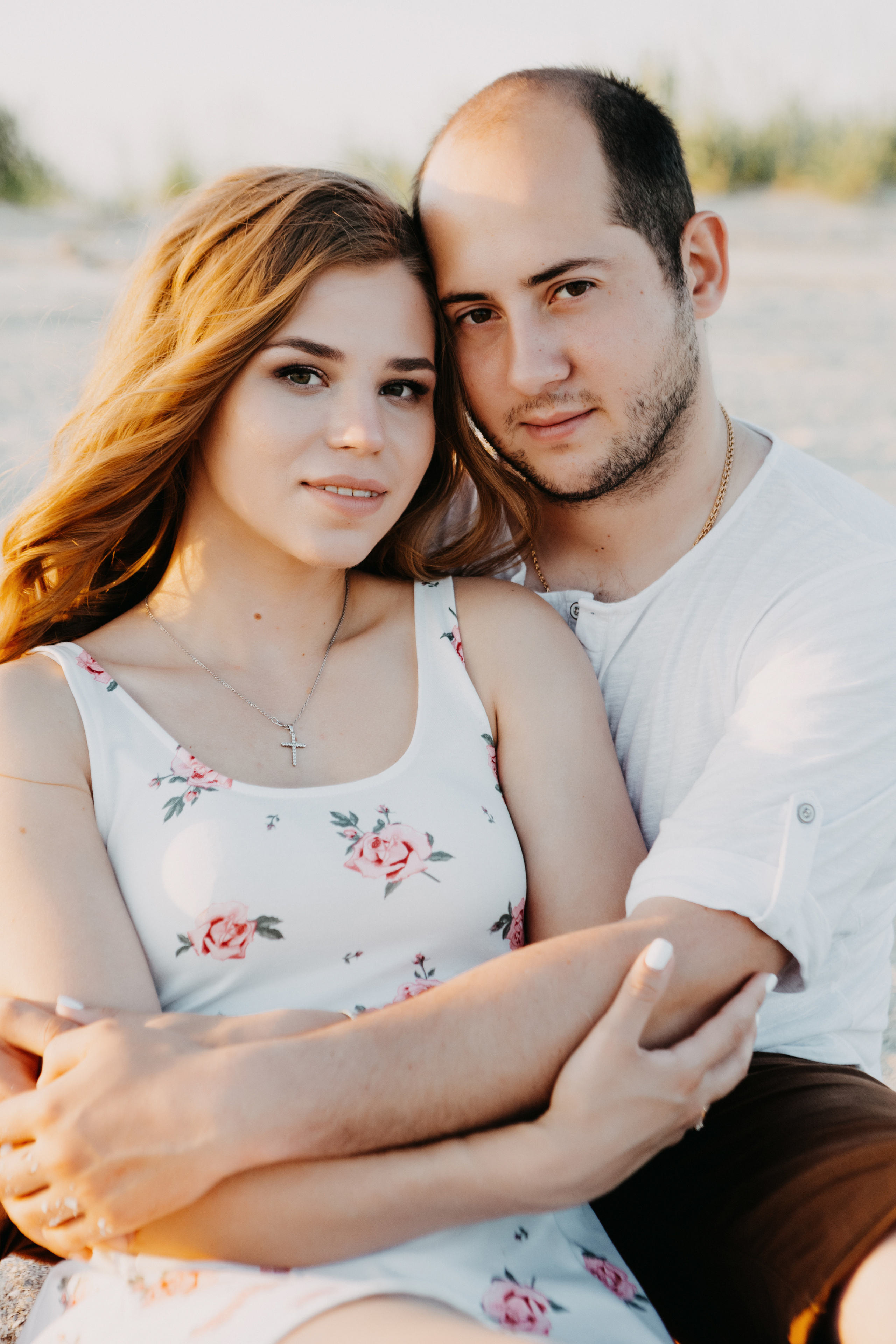 Сказочная романтика: Фотосессия Артёма и Дианы на Беглицкой косе. Свадебный и семейный фотограф в Таганроге Бакарюк Антон