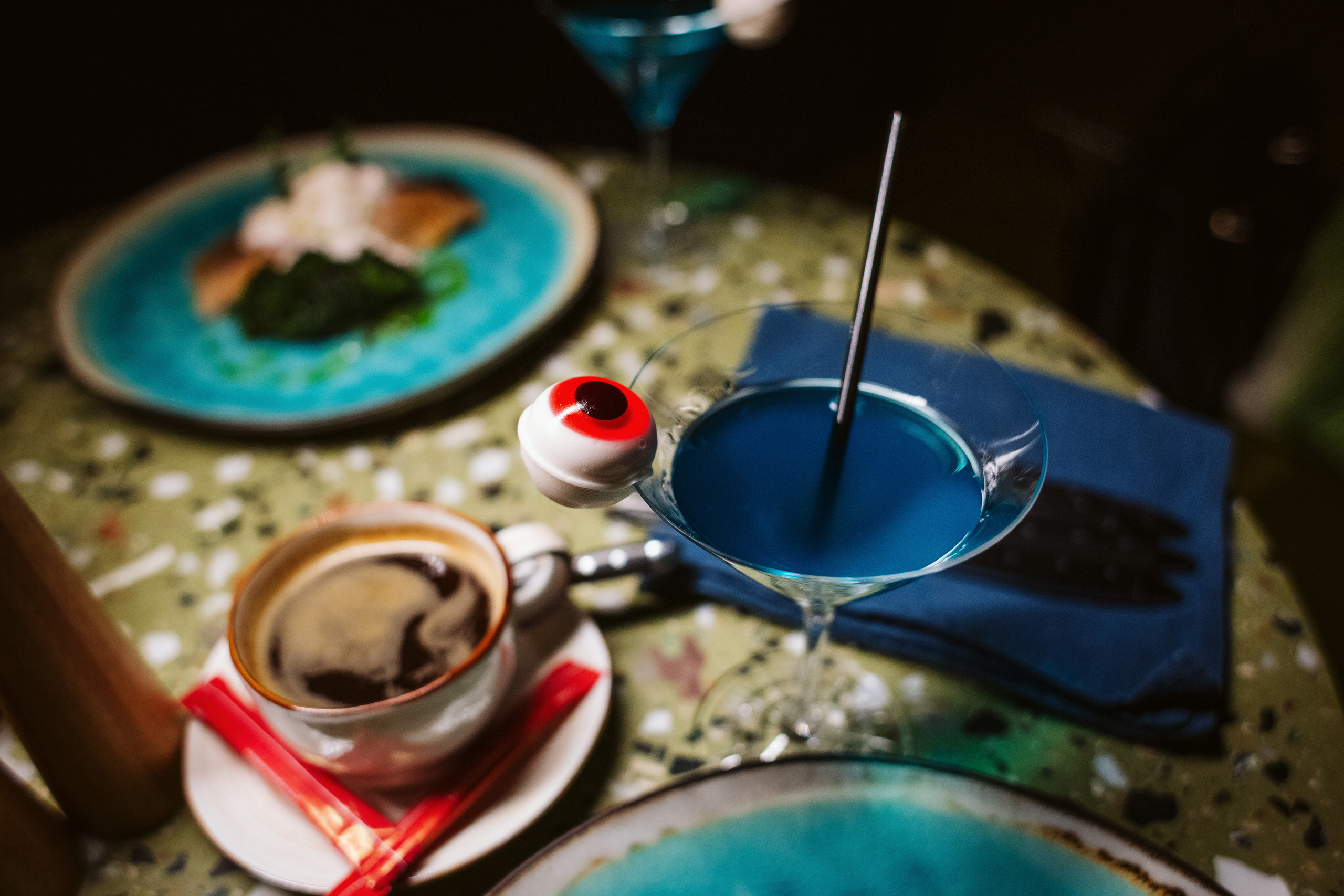 Моменты в Feola's Kitchen & Wine: репортажная фотосъемка в Таганроге. Свадебный и семейный фотограф в Таганроге Бакарюк Антон