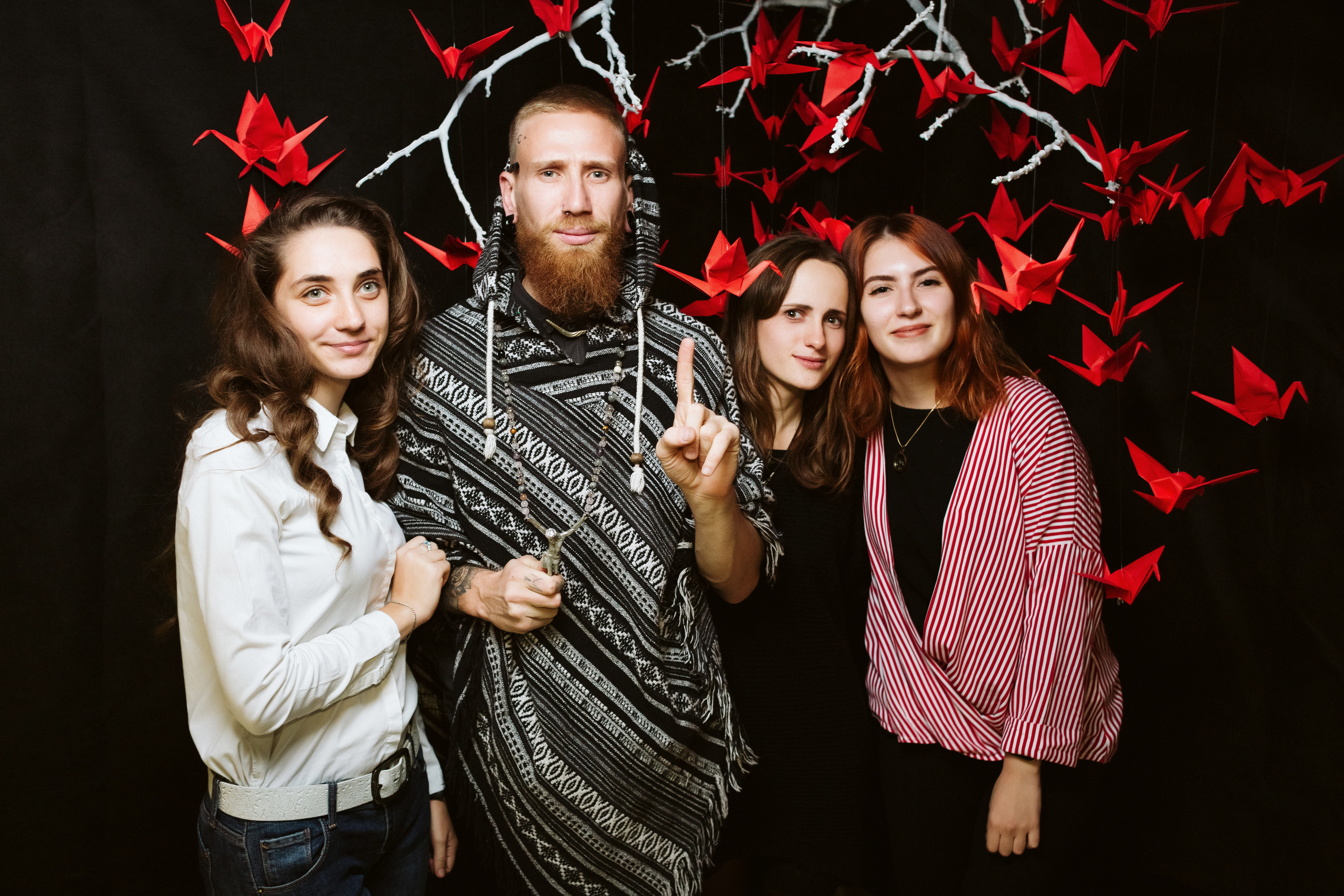 Фото выставки в Таганроге: профессиональная репортажная фотосъемка. Свадебный и семейный фотограф в Таганроге Бакарюк Антон