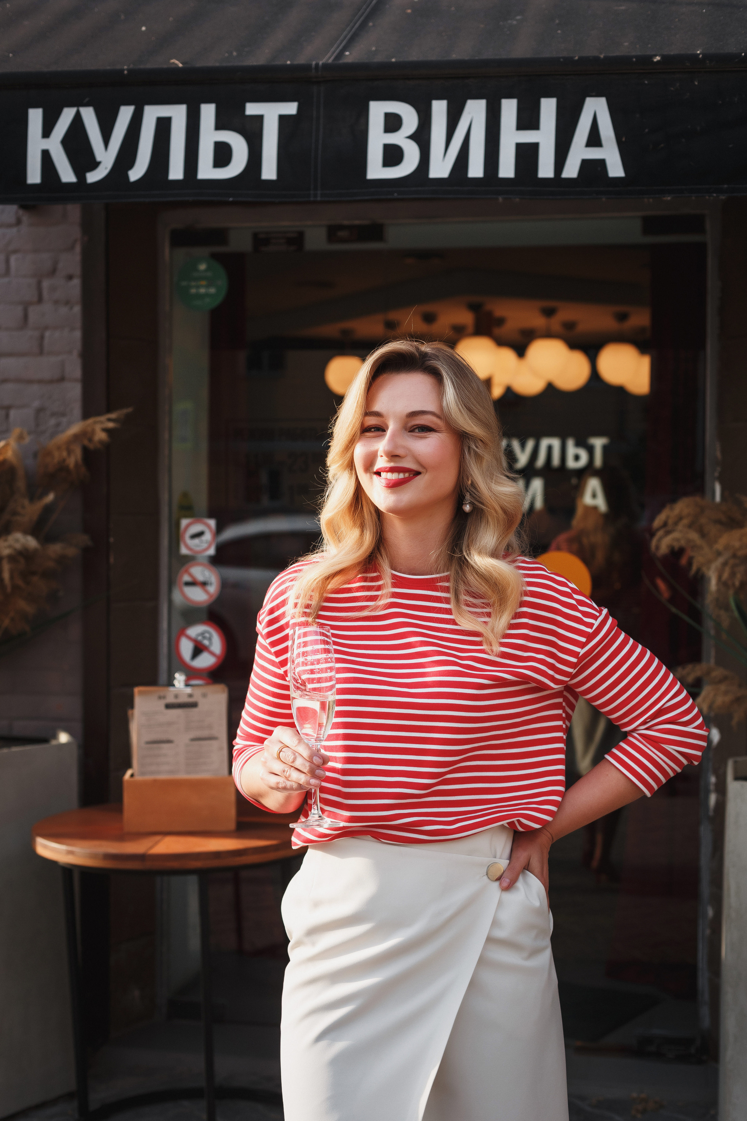 Кадры в Культ Вина: репортажная фотография в Таганроге от профессионал. Свадебный и семейный фотограф в Таганроге Бакарюк Антон