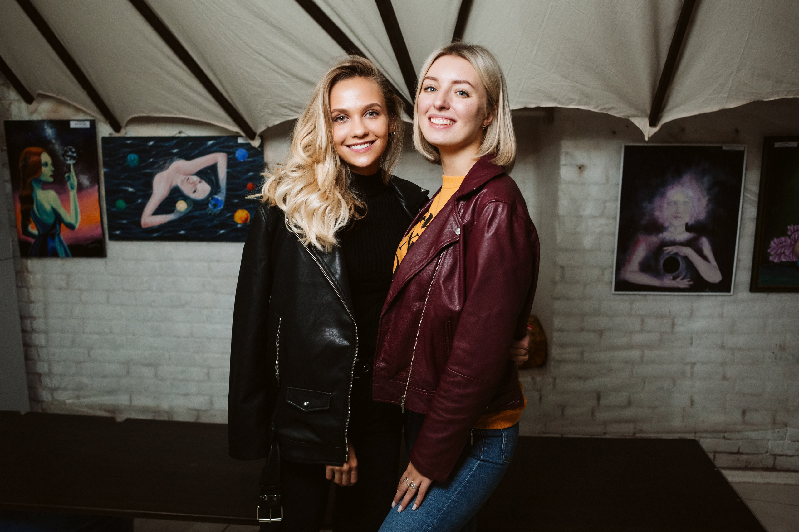 Фото выставки в Таганроге: профессиональная репортажная фотосъемка. Свадебный и семейный фотограф в Таганроге Бакарюк Антон