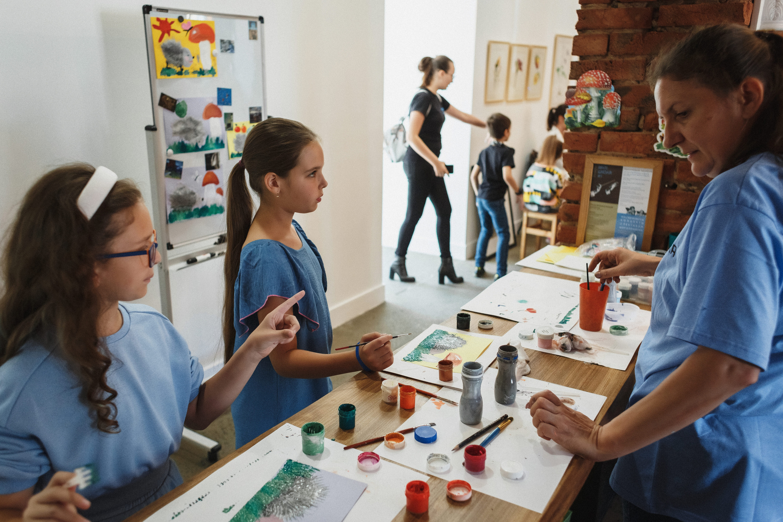 Открытие Арт-Школы в Таганроге: Фотосессия Праздника. Свадебный и семейный фотограф в Таганроге Бакарюк Антон