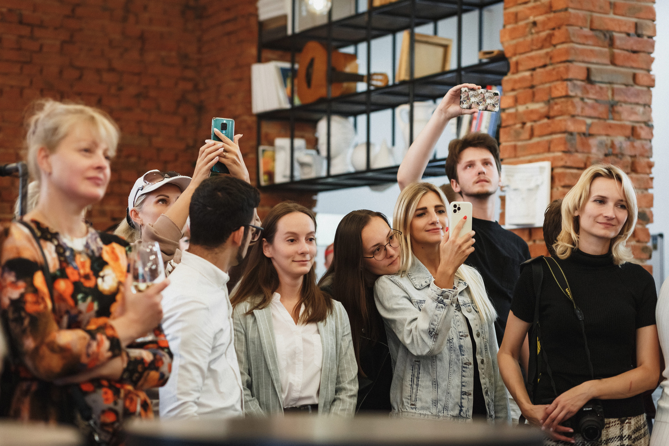 Открытие Арт-Школы в Таганроге: Фотосессия Праздника. Свадебный и семейный фотограф в Таганроге Бакарюк Антон