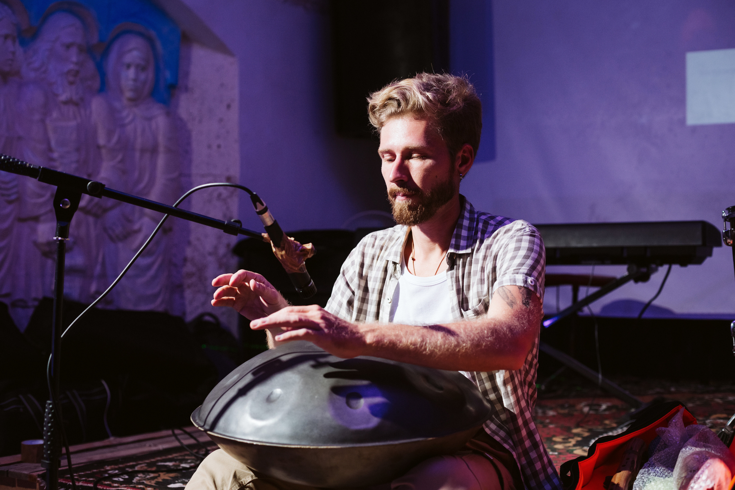 Фото выставки в Таганроге: профессиональная репортажная фотосъемка. Свадебный и семейный фотограф в Таганроге Бакарюк Антон