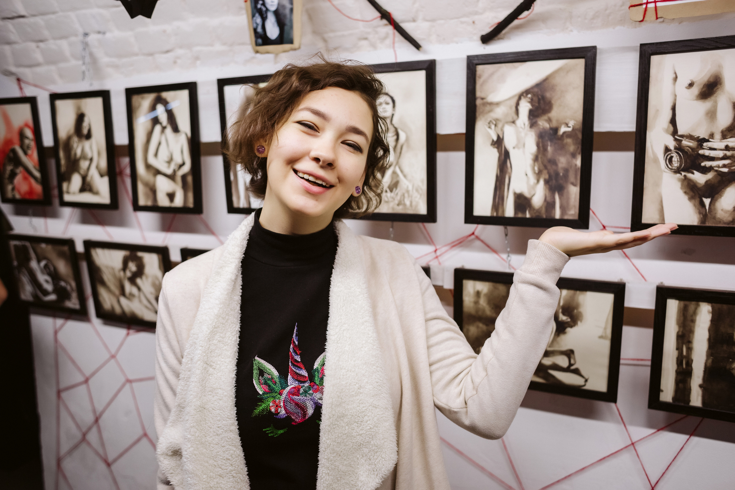 Фото выставки в Таганроге: профессиональная репортажная фотосъемка. Свадебный и семейный фотограф в Таганроге Бакарюк Антон