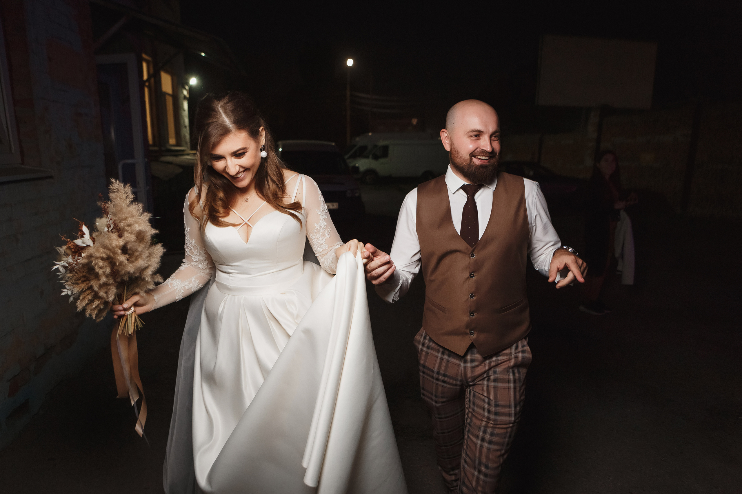 Свадебный день Кирилла и Вали: прогулка в Ростове, банкет в Таганроге. Свадебный и семейный фотограф в Таганроге Бакарюк Антон