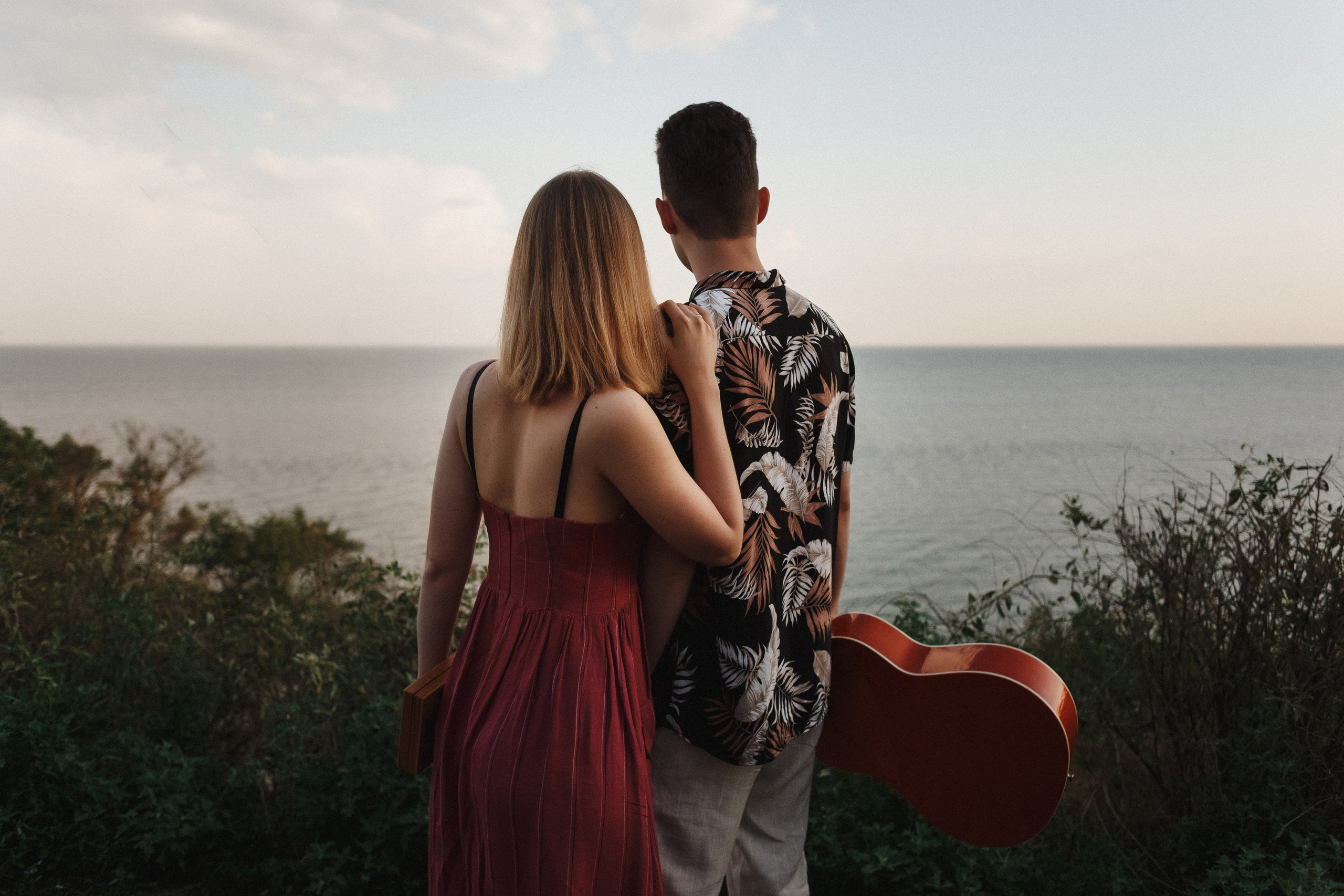 Любвь на Богудонии: Ваня и Таня в романтической фотосессии в Таганроге. Свадебный и семейный фотограф в Таганроге Бакарюк Антон