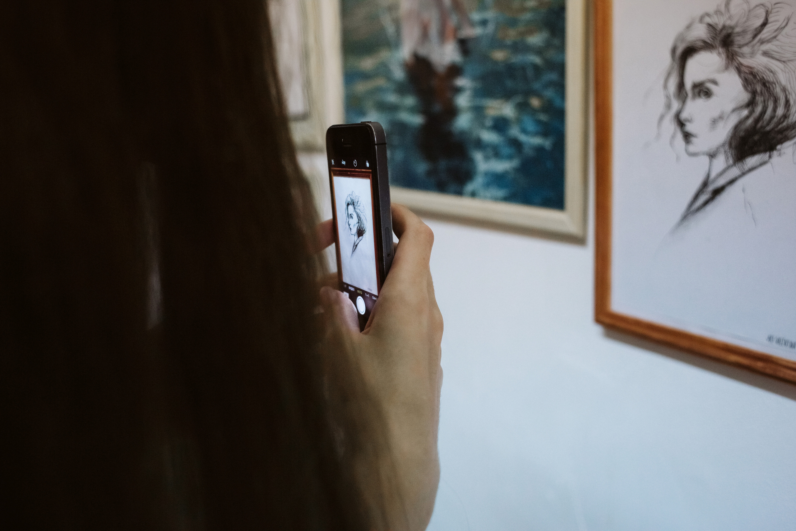 Фото выставки в Таганроге: профессиональная репортажная фотосъемка. Свадебный и семейный фотограф в Таганроге Бакарюк Антон